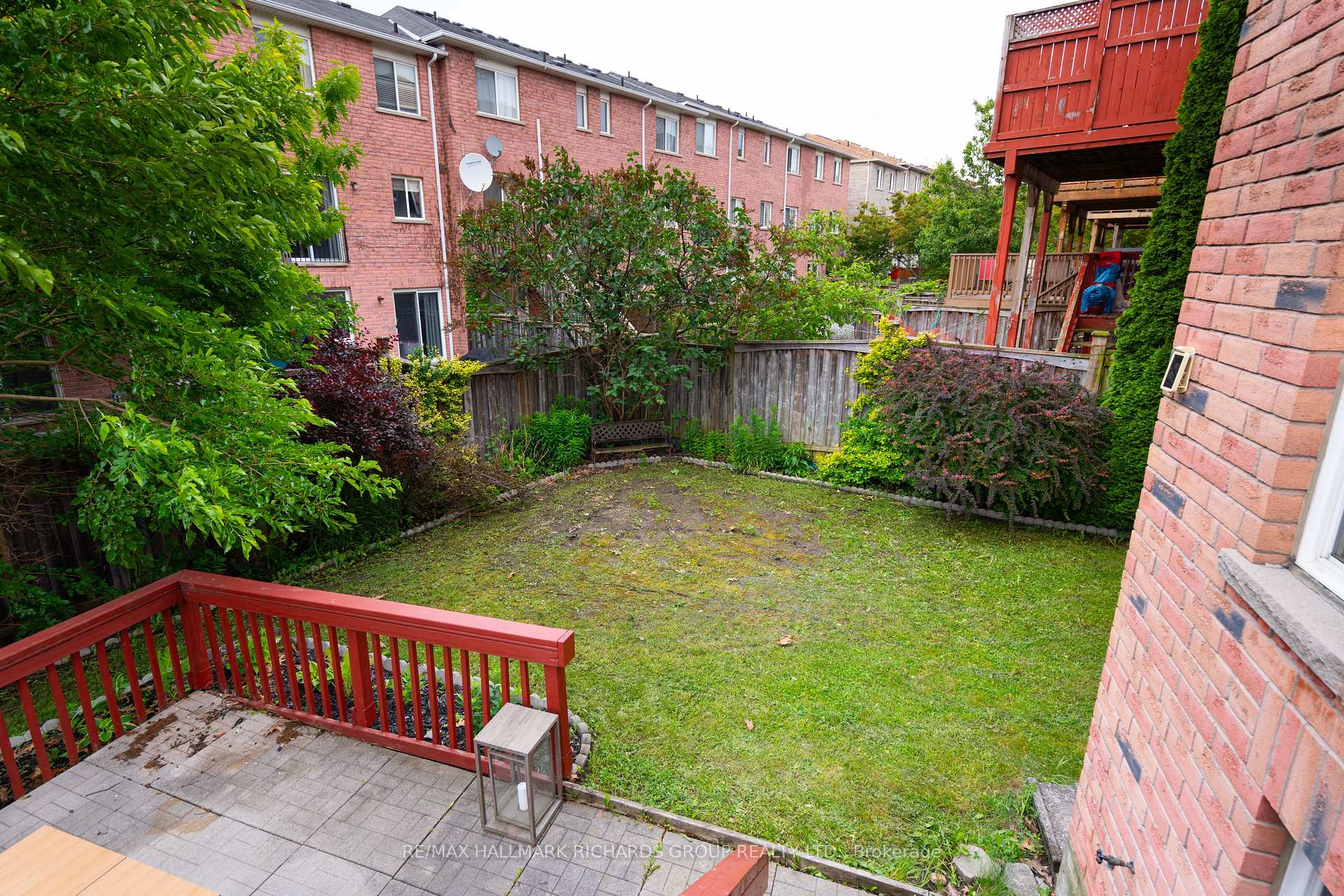 Photo 29 of 91 Wilkes Crescent, Scarborough, Clairlea-Birchmount — HOMEH