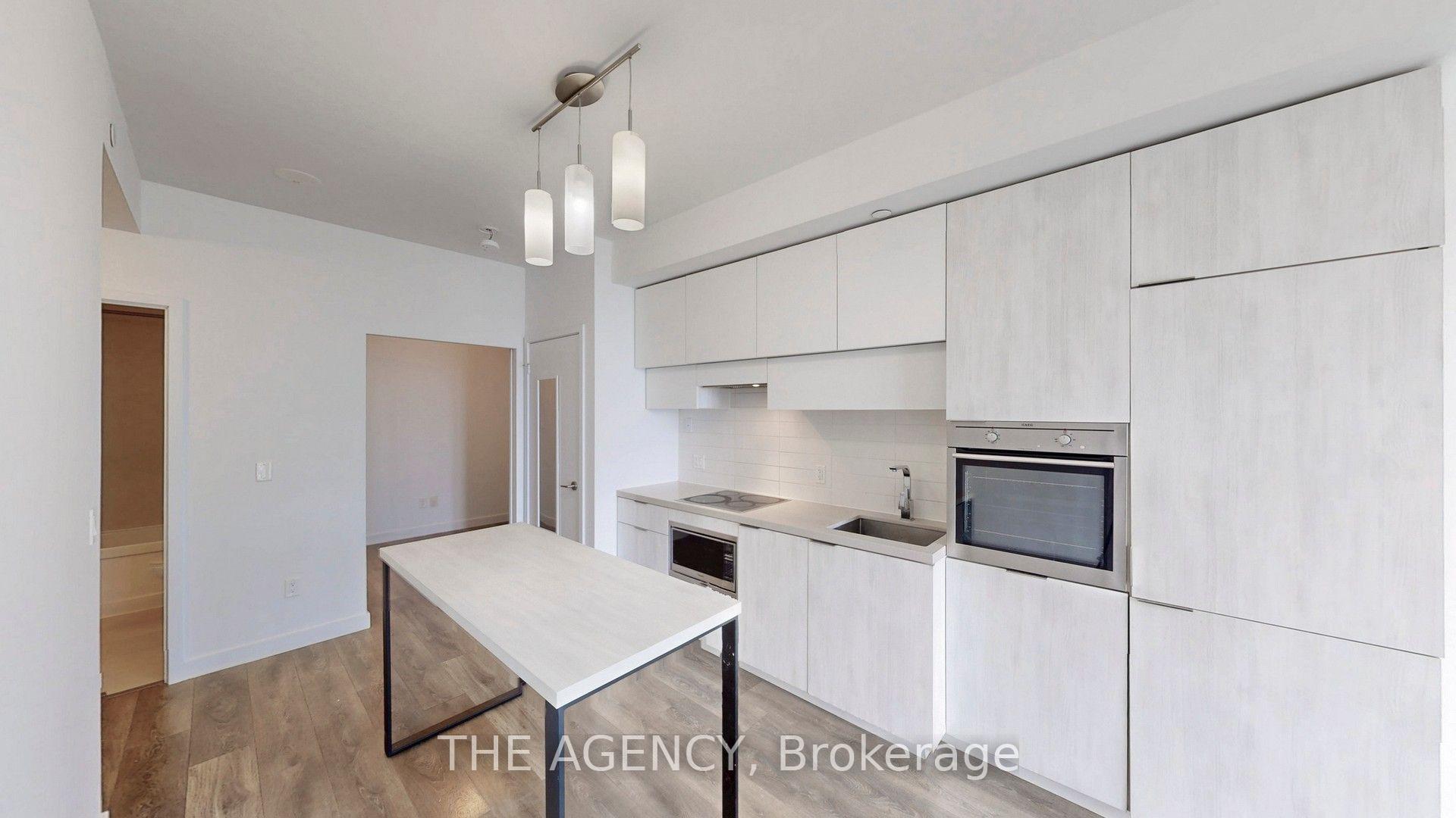 Photo 11 of Unit 3001, 8 Eglinton Avenue E, Toronto, Mount Pleasant West — HOMEH