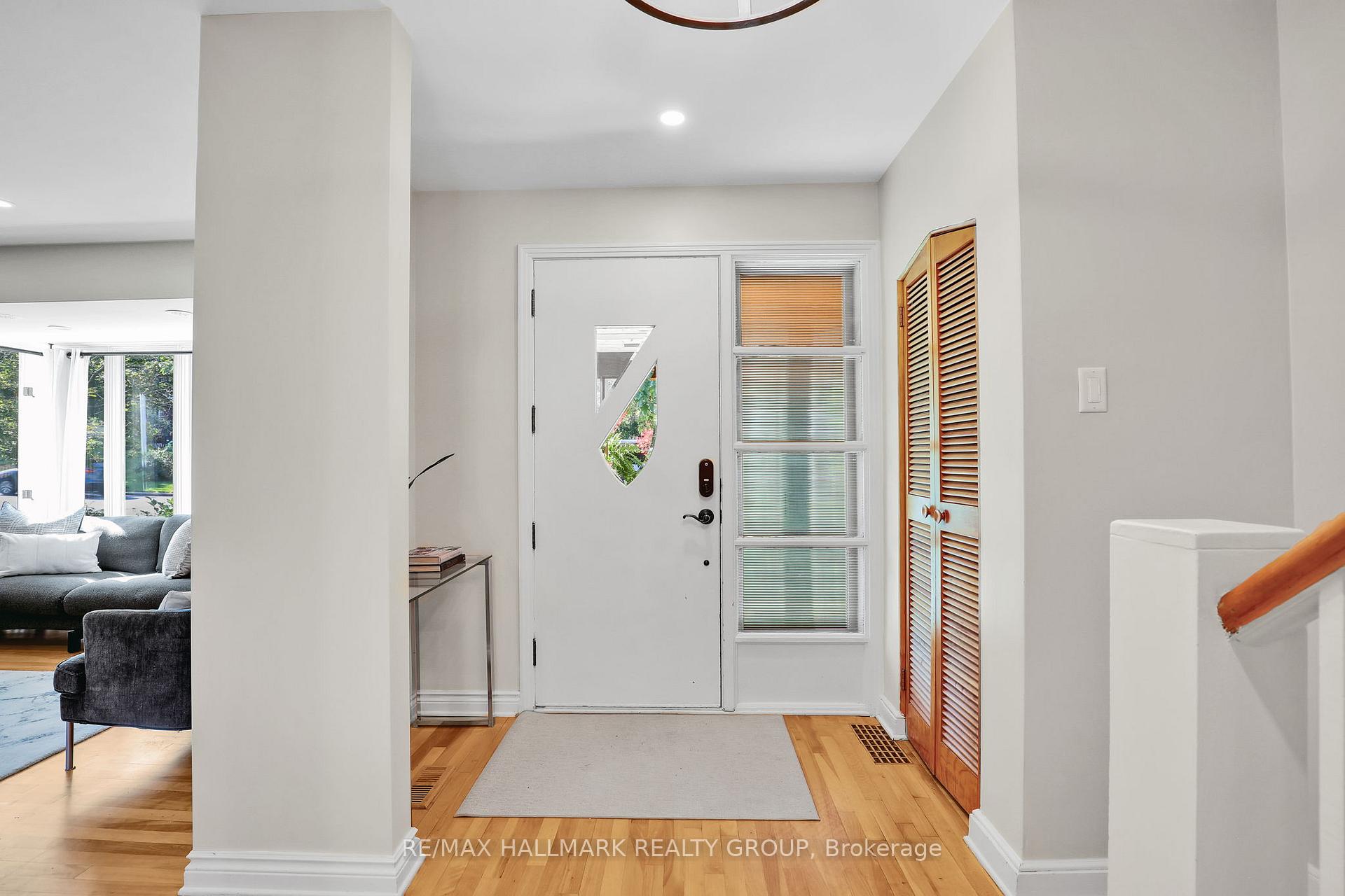 Photo 6 of 199 Rachael Avenue, Ottawa, Applewood Acres — HOMEH