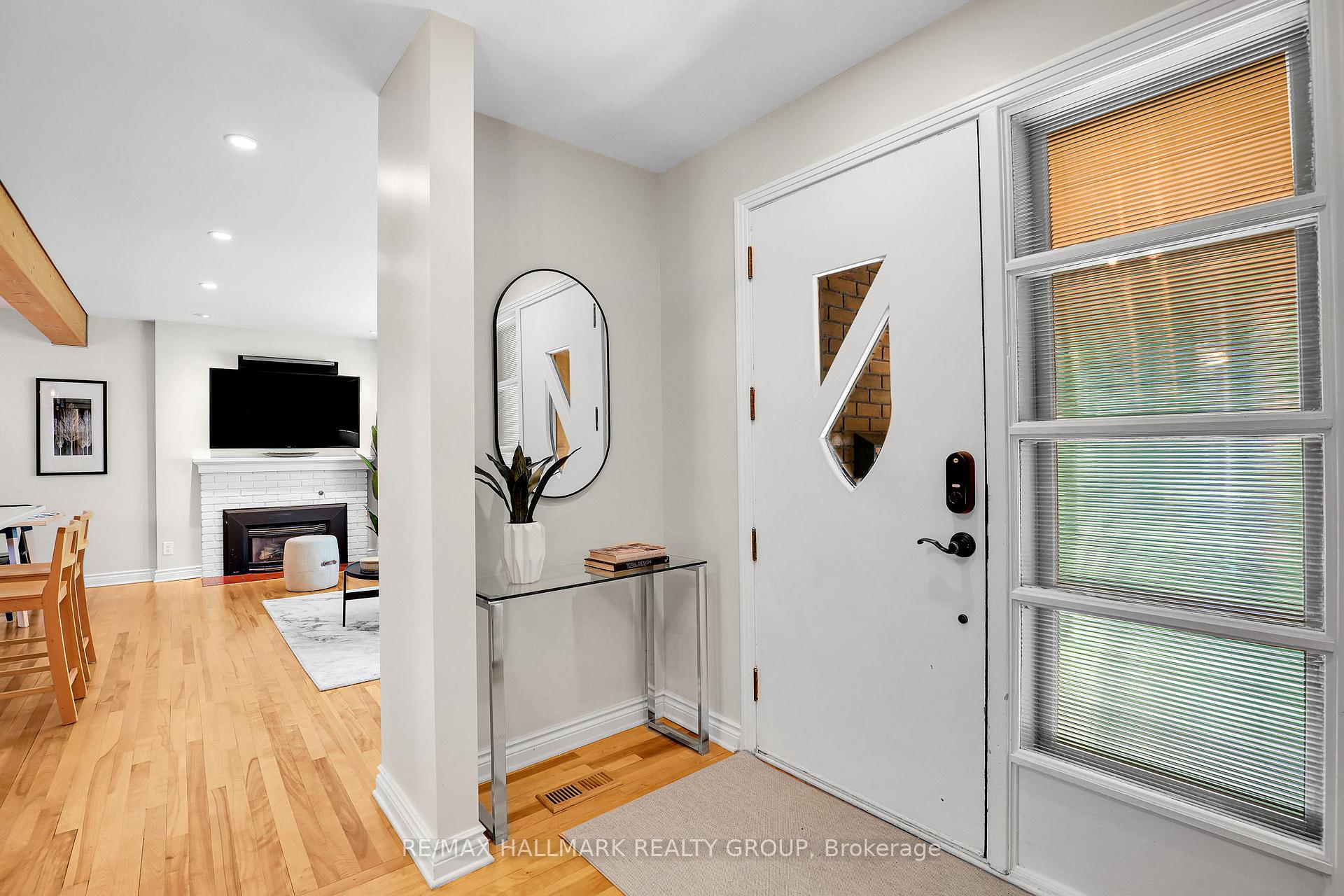 Photo 9 of 199 Rachael Avenue, Ottawa, Applewood Acres — HOMEH