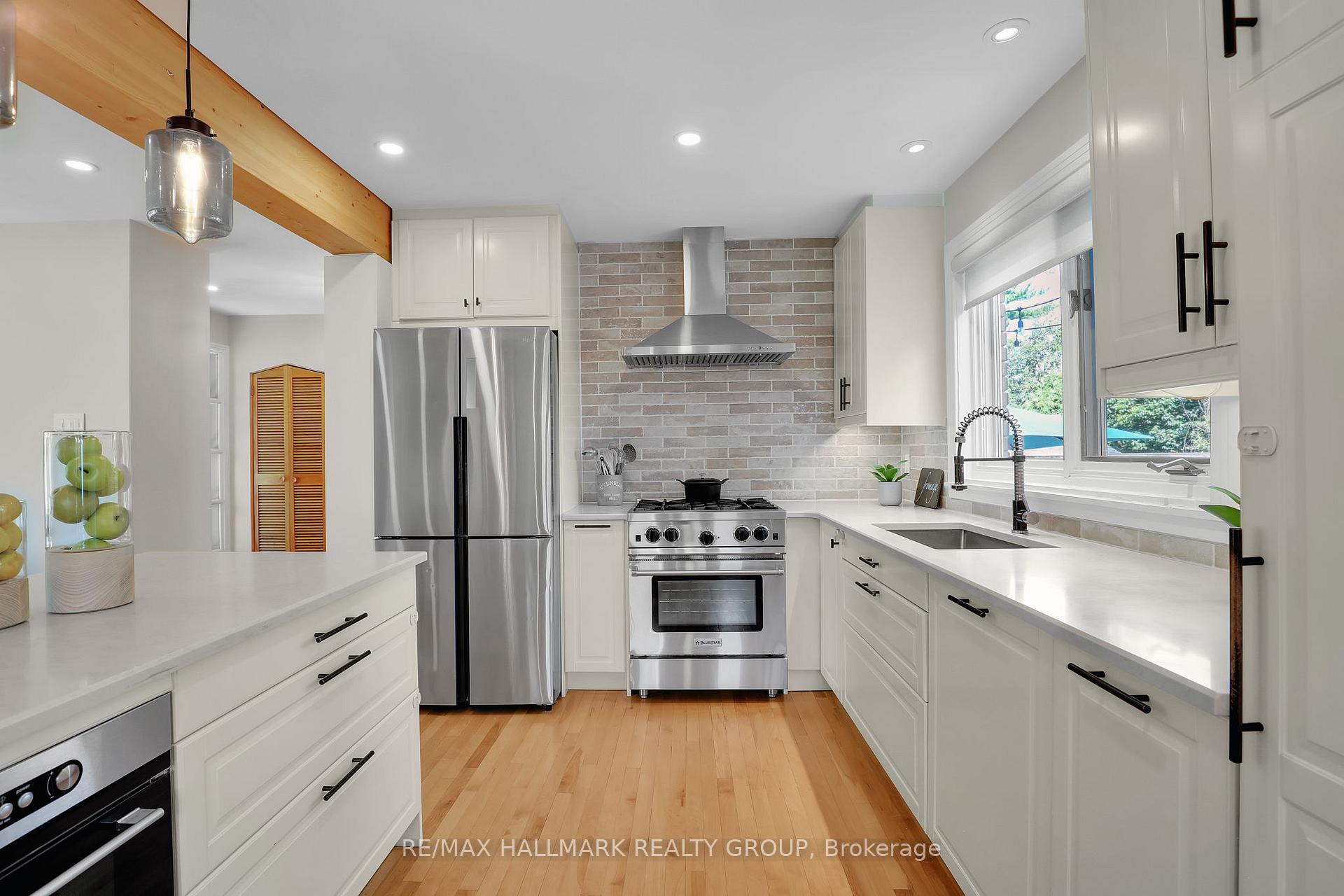 Photo 26 of 199 Rachael Avenue, Ottawa, Applewood Acres — HOMEH