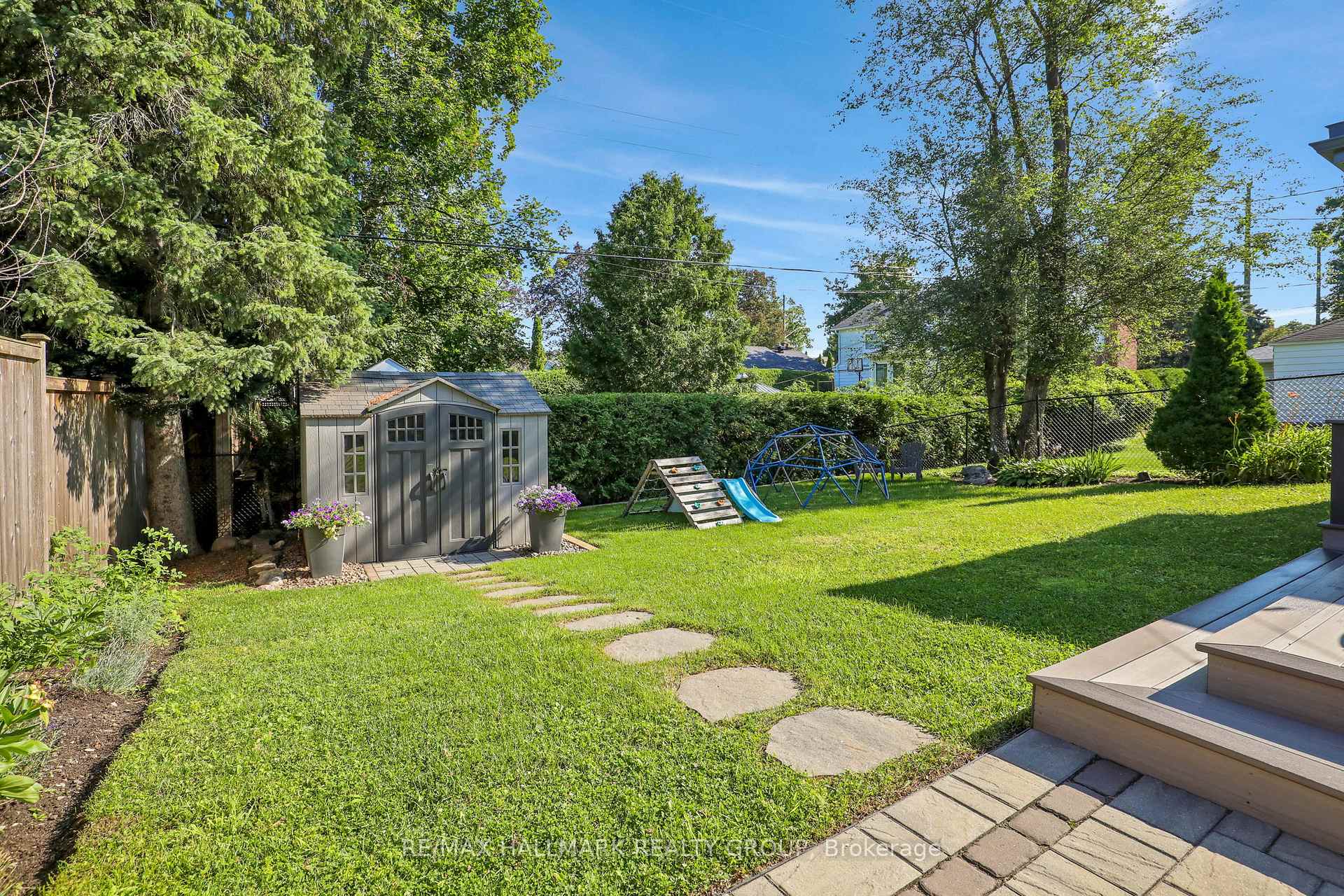 Photo 53 of 199 Rachael Avenue, Ottawa, Applewood Acres — HOMEH