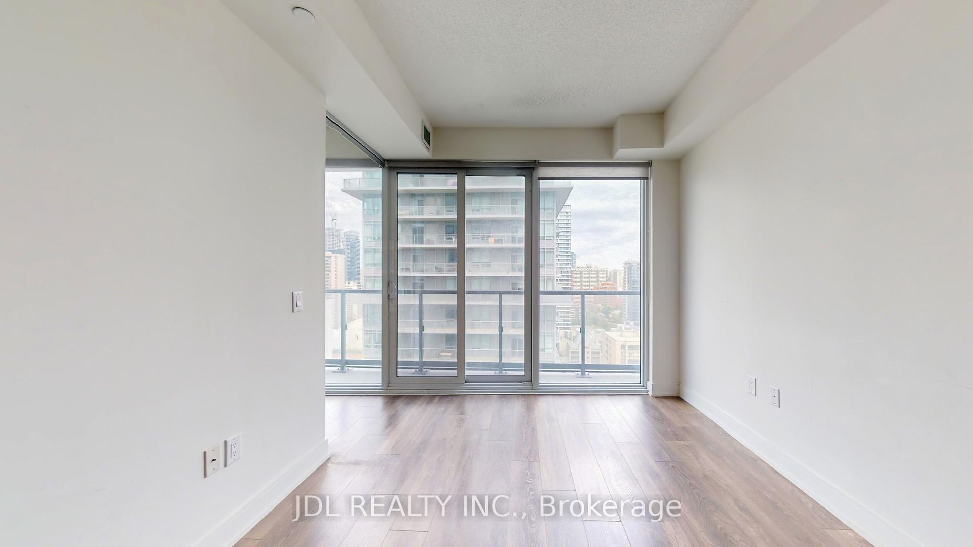 Photo 4 of Unit 2404, 89 Mcgill Street, Toronto, Church-Yonge Corridor — HOMEH