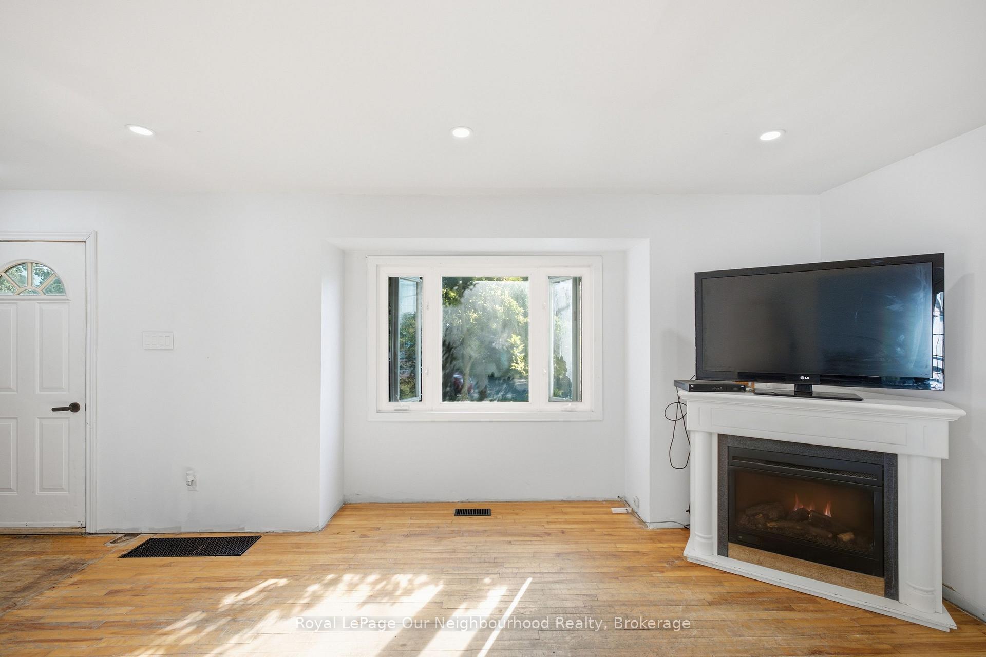 Photo 11 of 367 Campbell Street, Cobourg — HOMEH