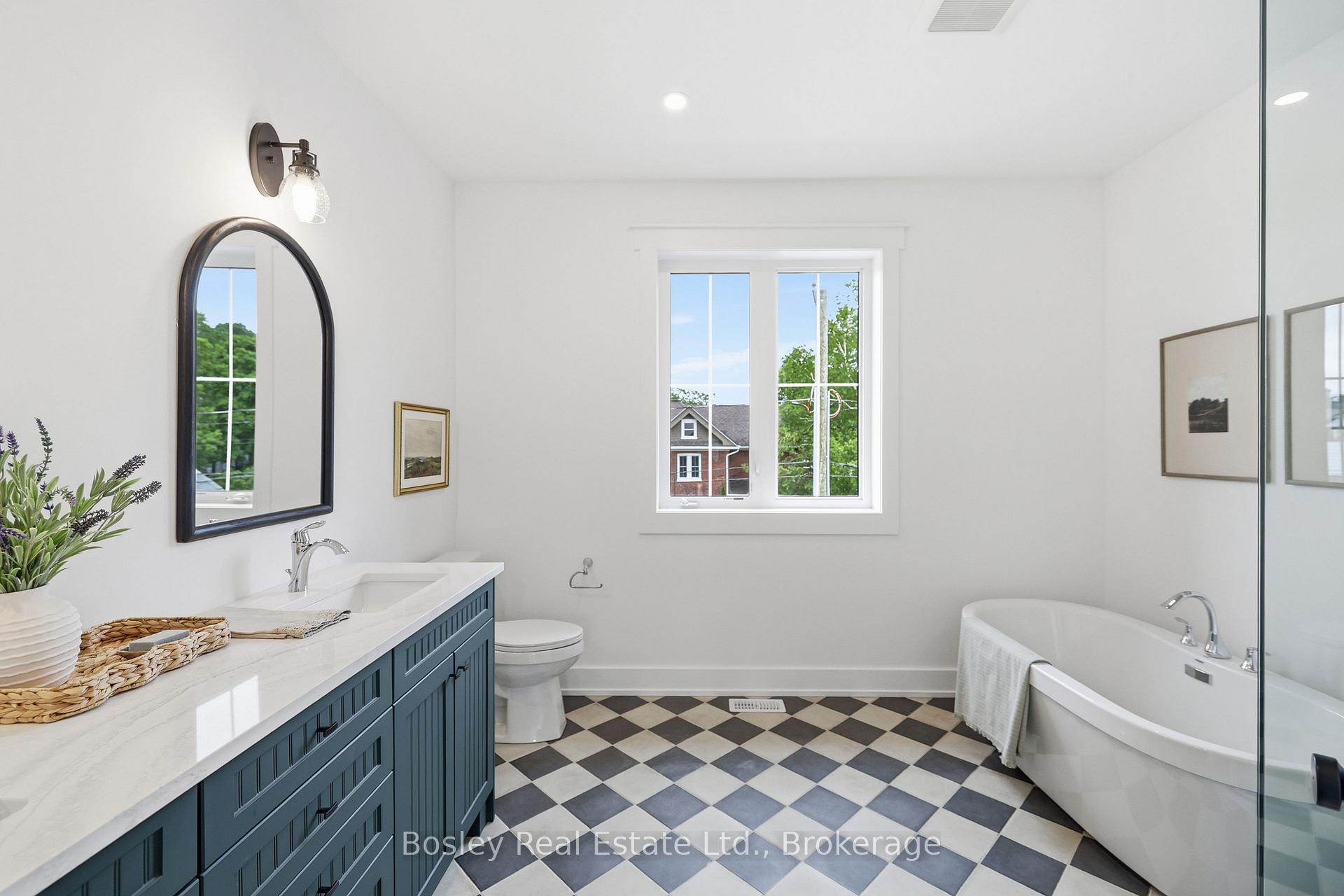 Photo 26 of 125 Sixth Street, Collingwood — HOMEH