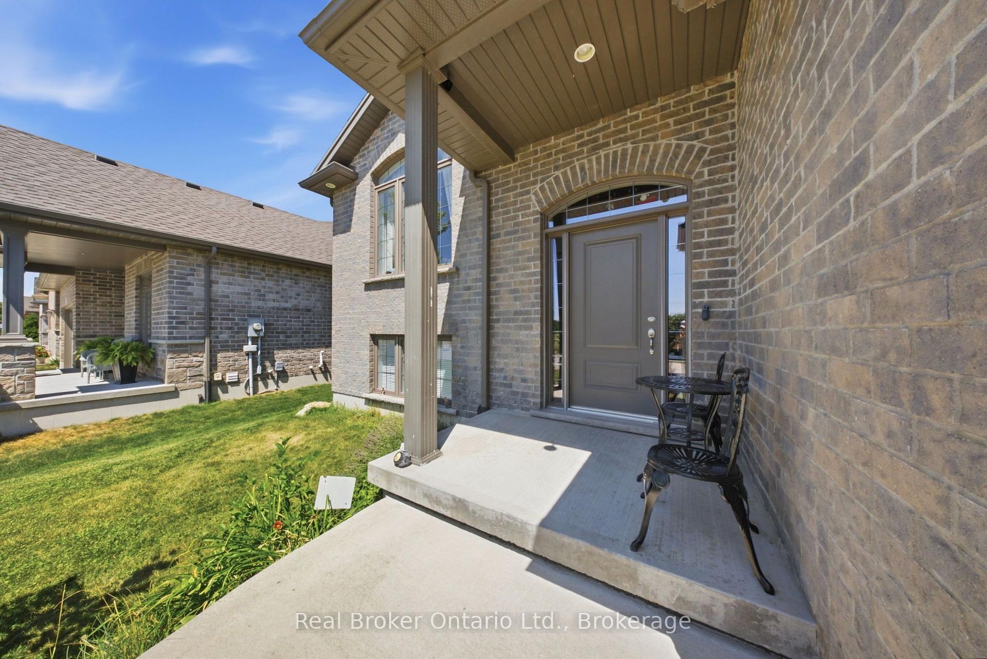 Photo 4 of 360 Dover Avenue, Norfolk, Port Dover — HOMEH