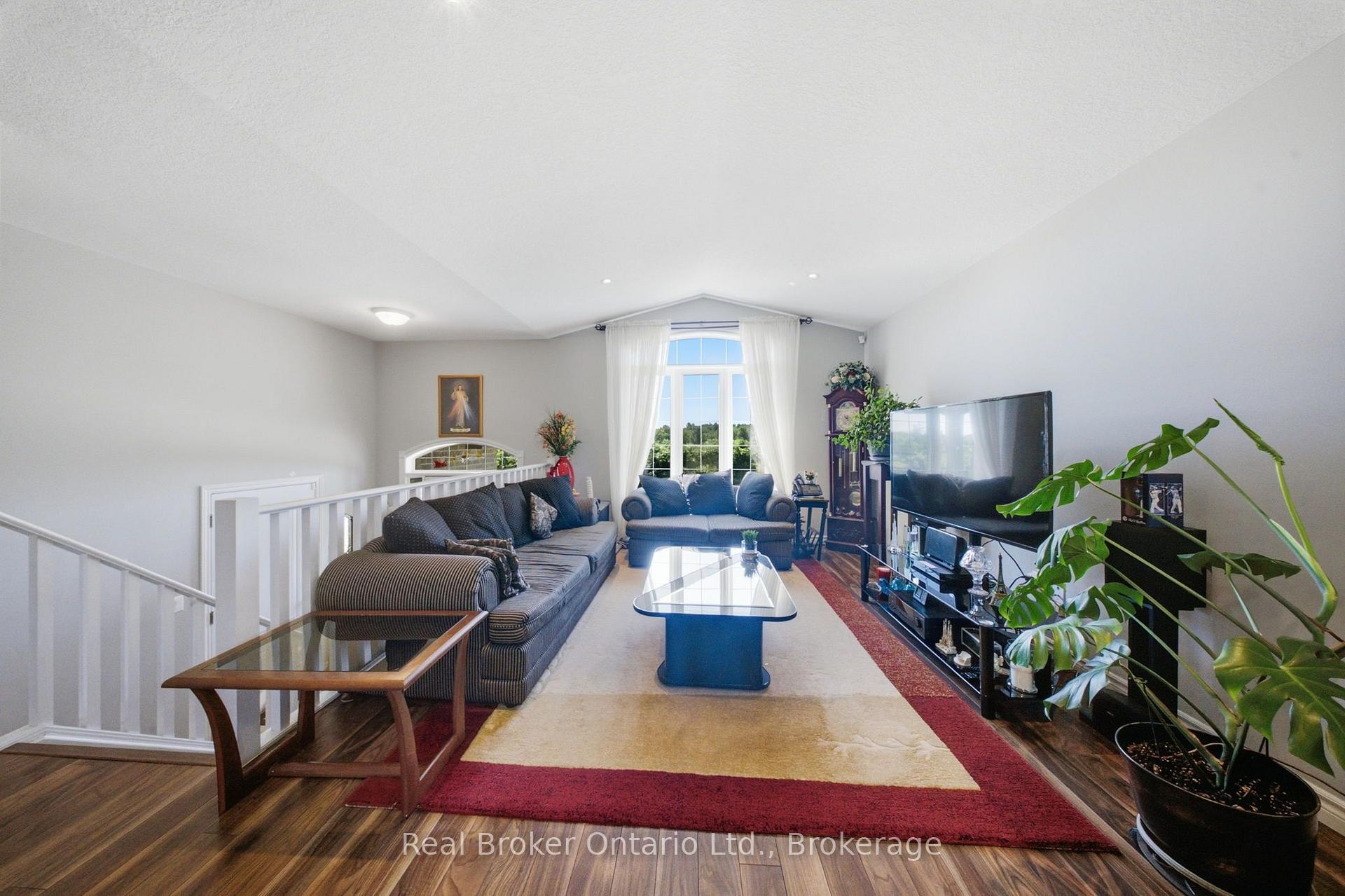 Photo 9 of 360 Dover Avenue, Norfolk, Port Dover — HOMEH