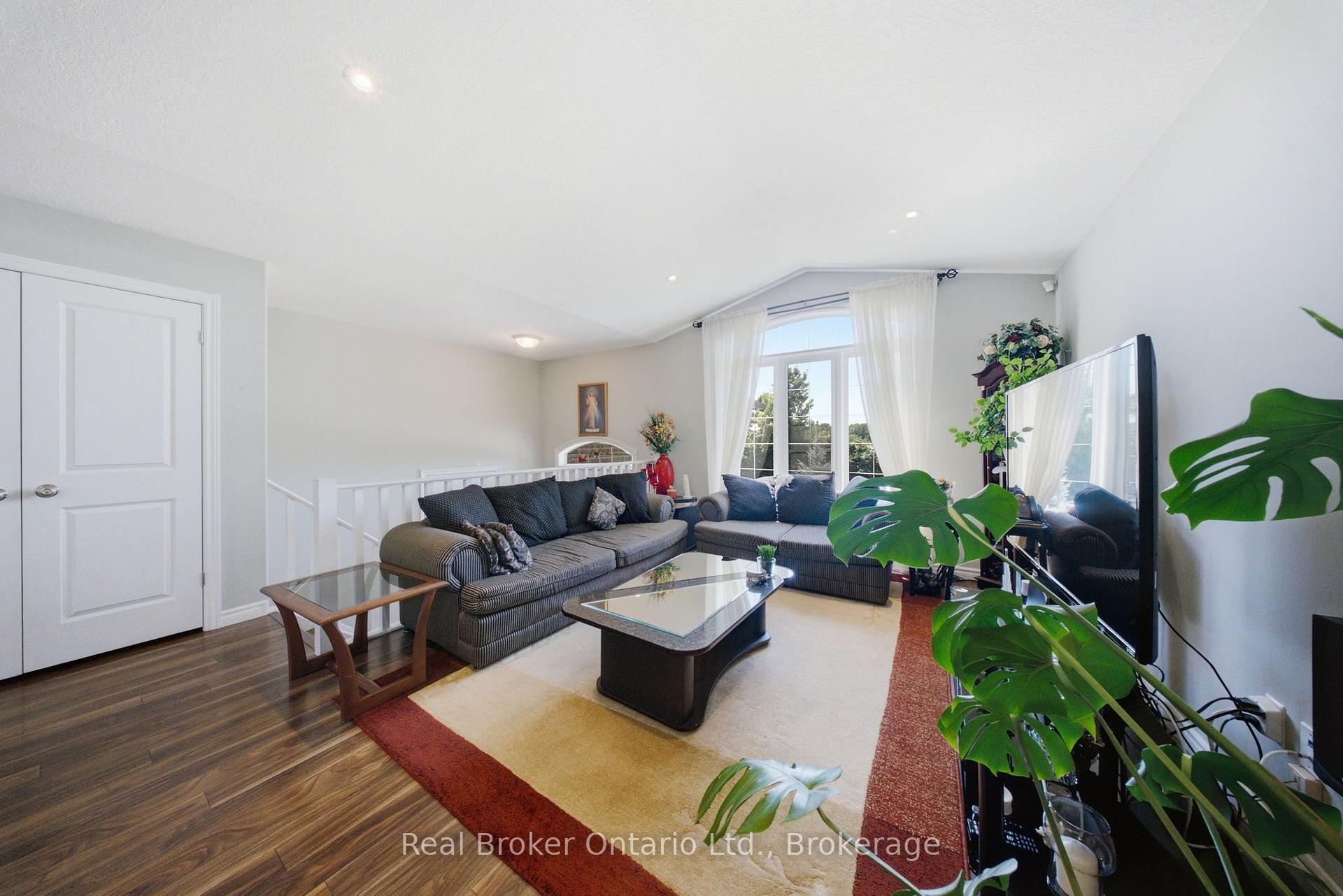 Photo 10 of 360 Dover Avenue, Norfolk, Port Dover — HOMEH