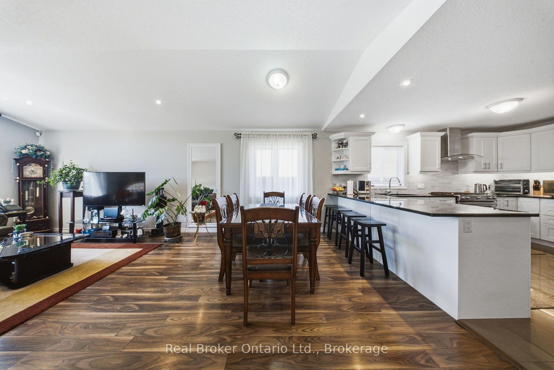 Photo 12 of 360 Dover Avenue, Norfolk, Port Dover — HOMEH