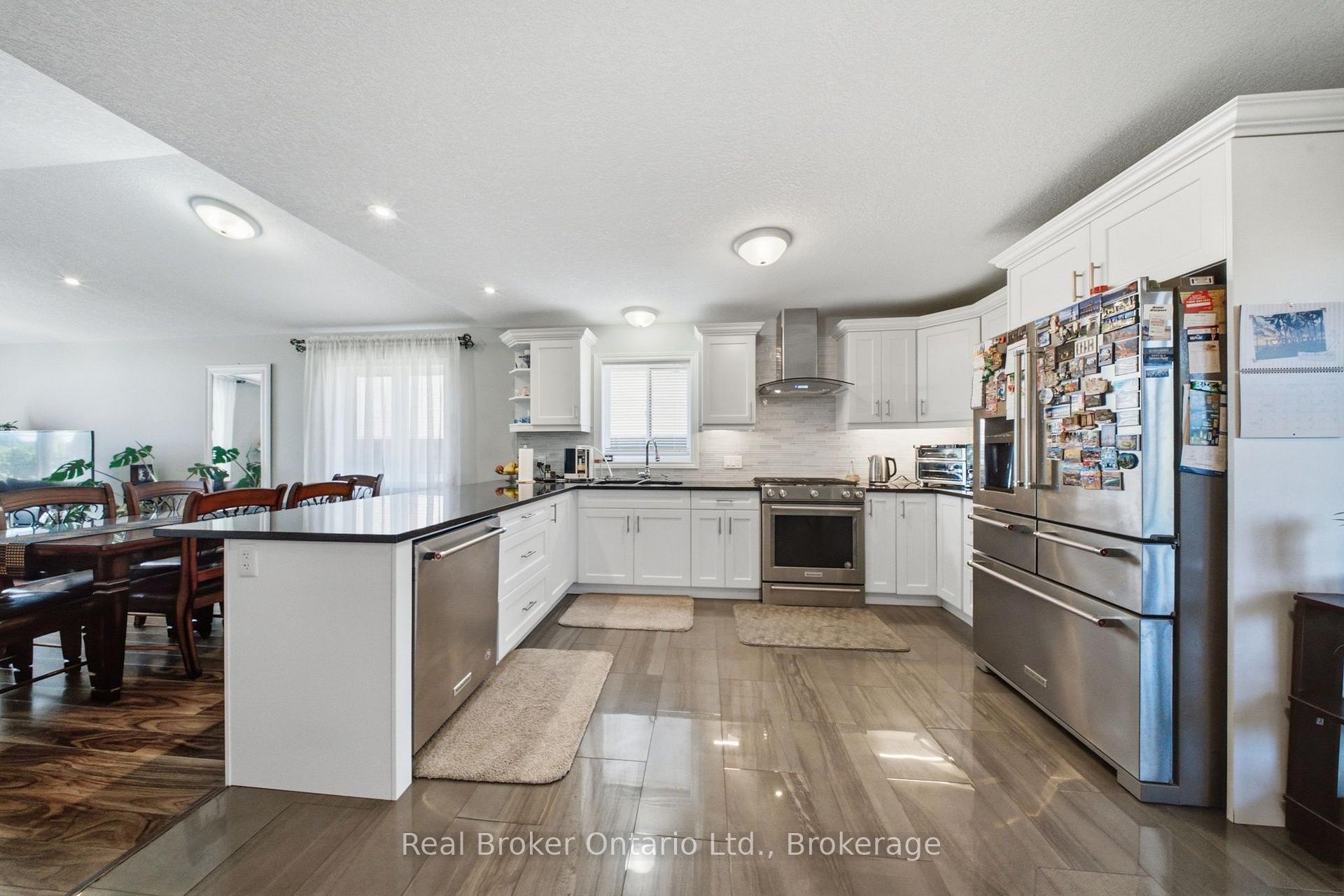 Photo 14 of 360 Dover Avenue, Norfolk, Port Dover — HOMEH