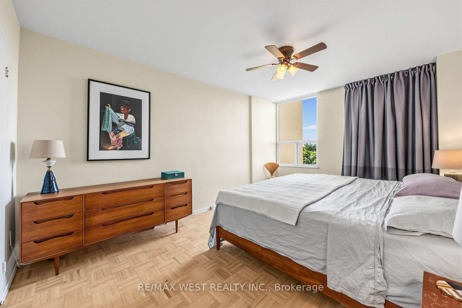 Photo 15 of Unit 805, 60 Pavane Linkway, Toronto, Flemingdon Park — HOMEH