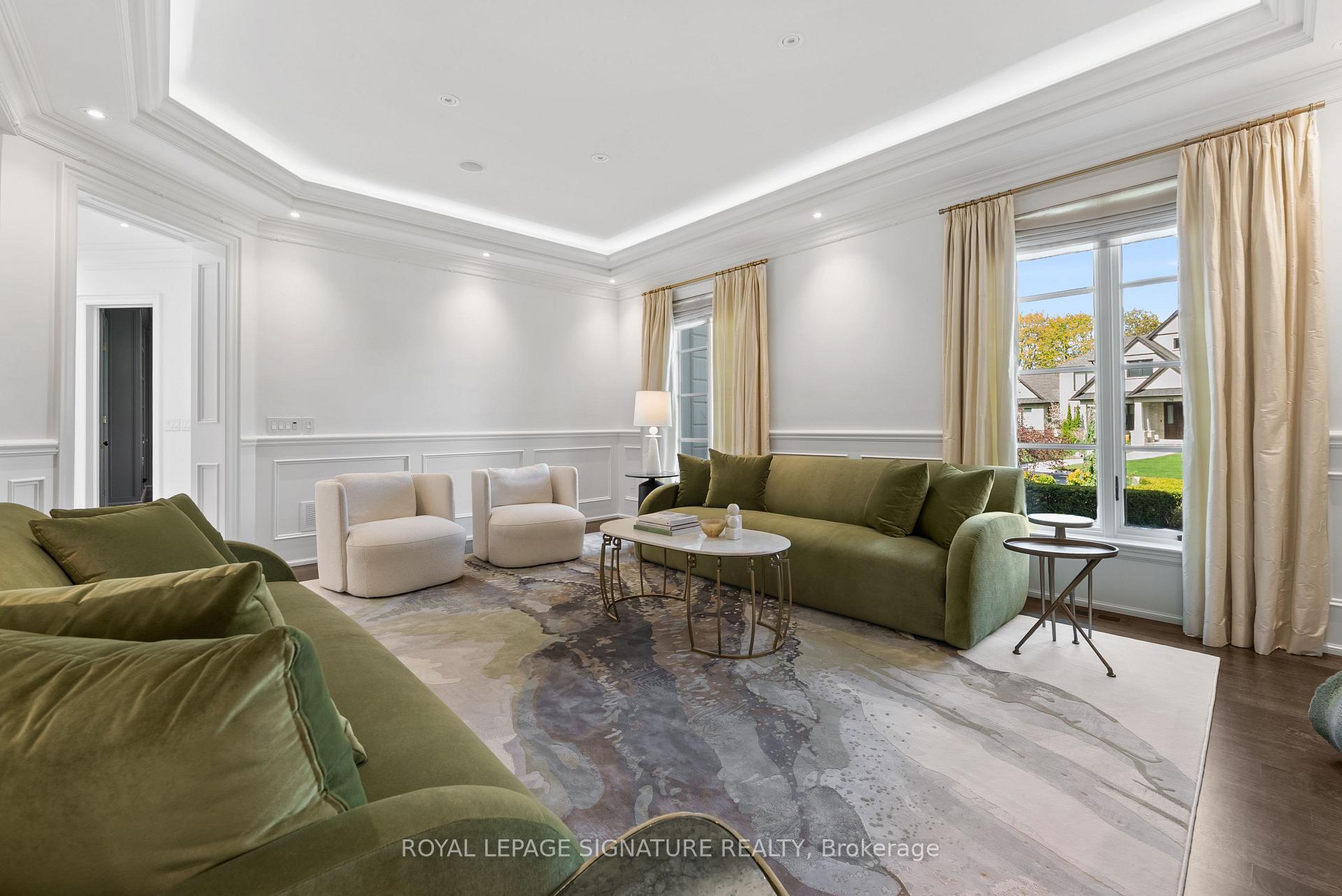 Photo 11 of 2 Spirea Court, Markham, Bayview Glen — HOMEH