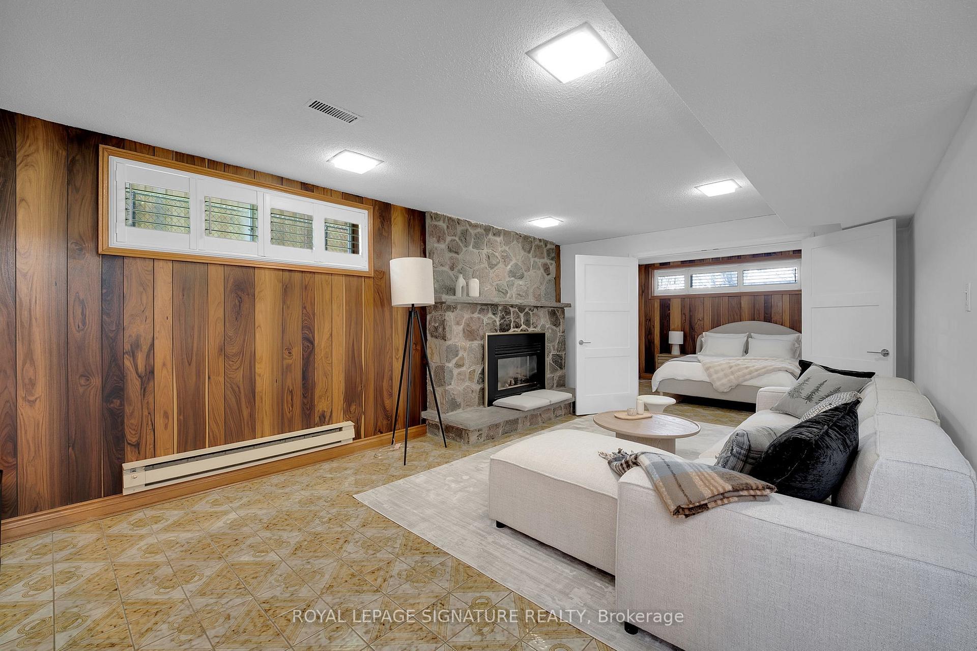 Photo 2 of Unit Lower, 49 Sylvadene Parkway, Vaughan, East Woodbridge — HOMEH