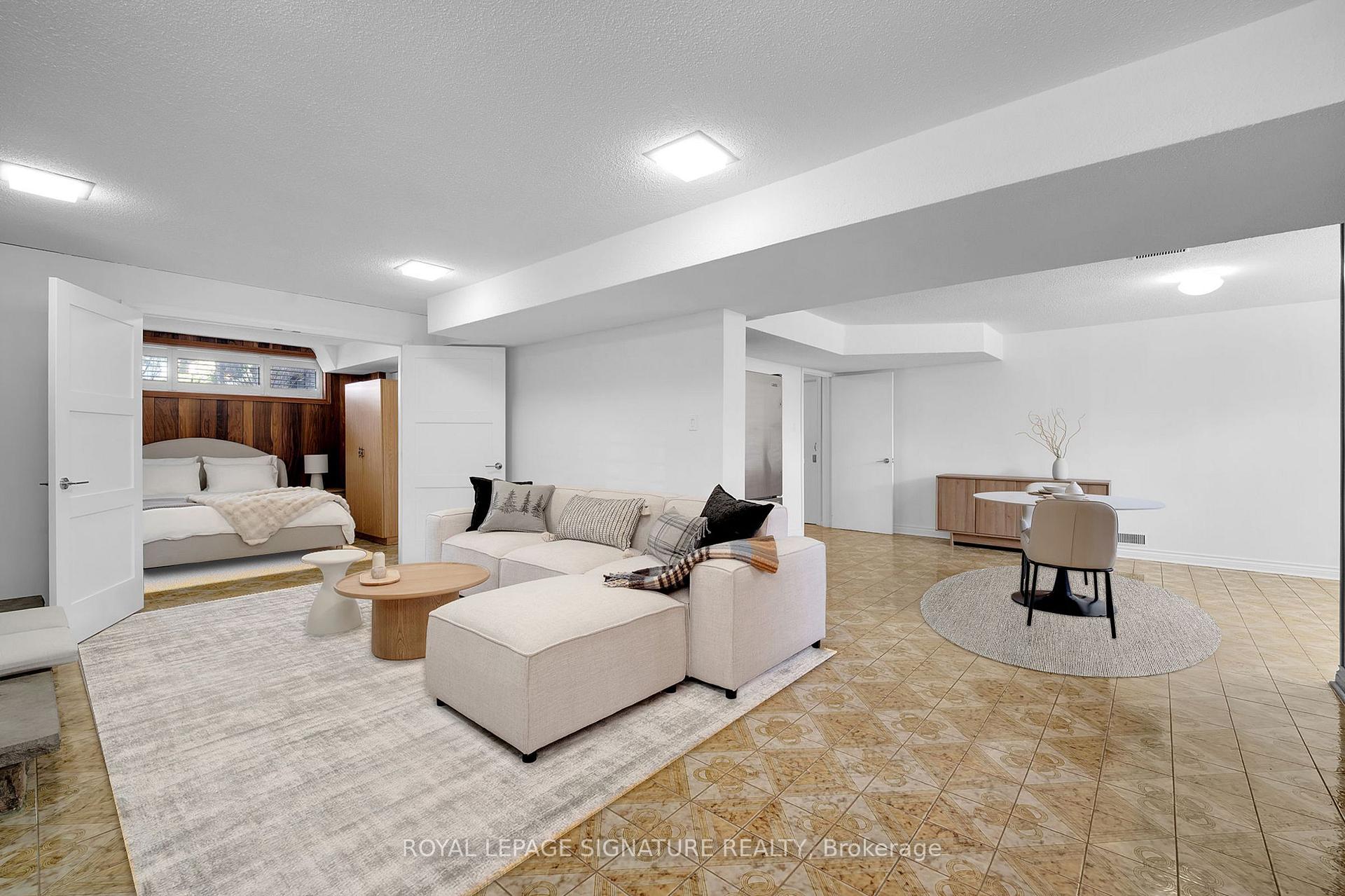 Photo 3 of Unit Lower, 49 Sylvadene Parkway, Vaughan, East Woodbridge — HOMEH