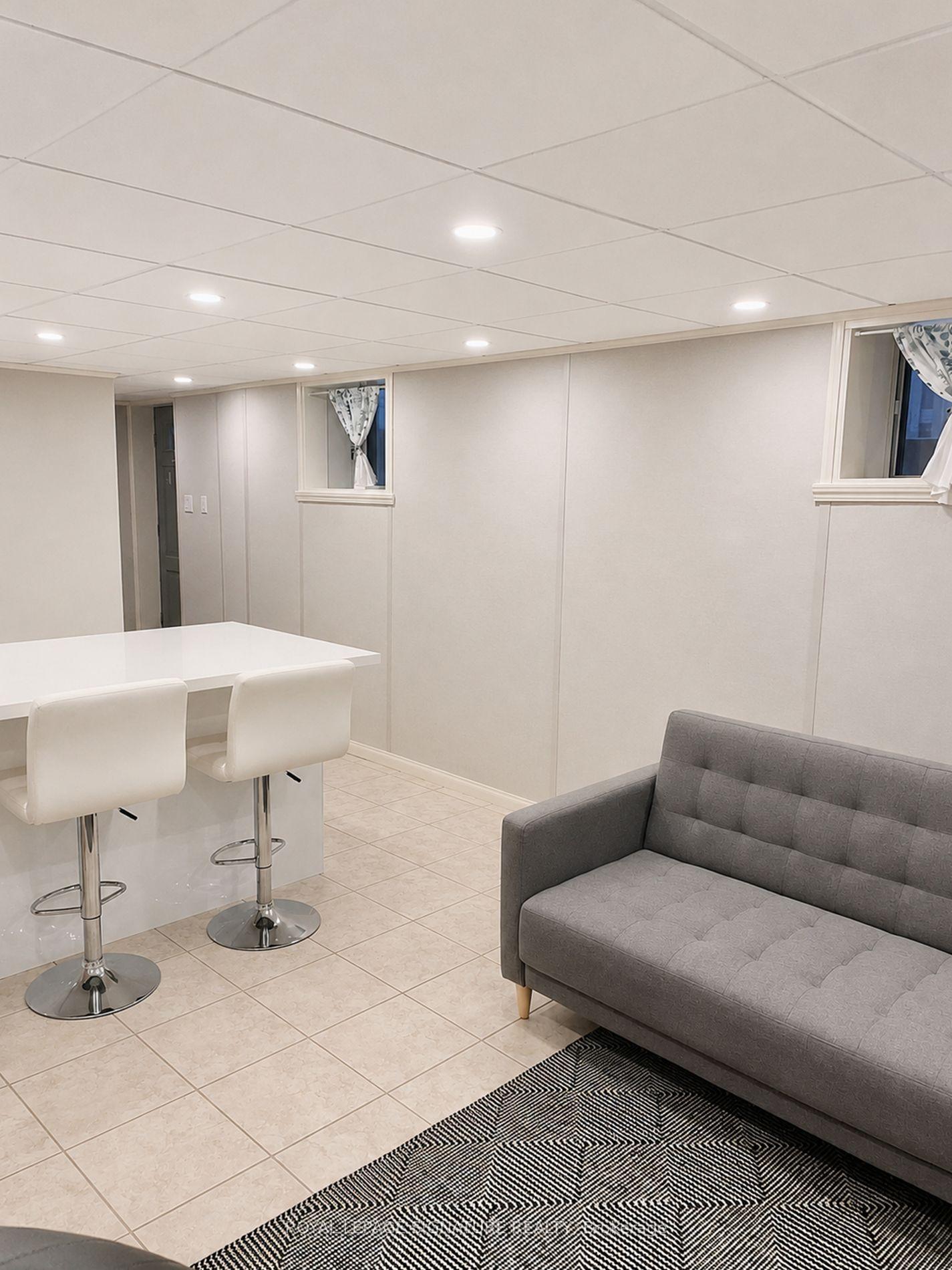 Photo 3 of Unit Lower, 226 Shaw Street, Toronto, Trinity-Bellwoods — HOMEH