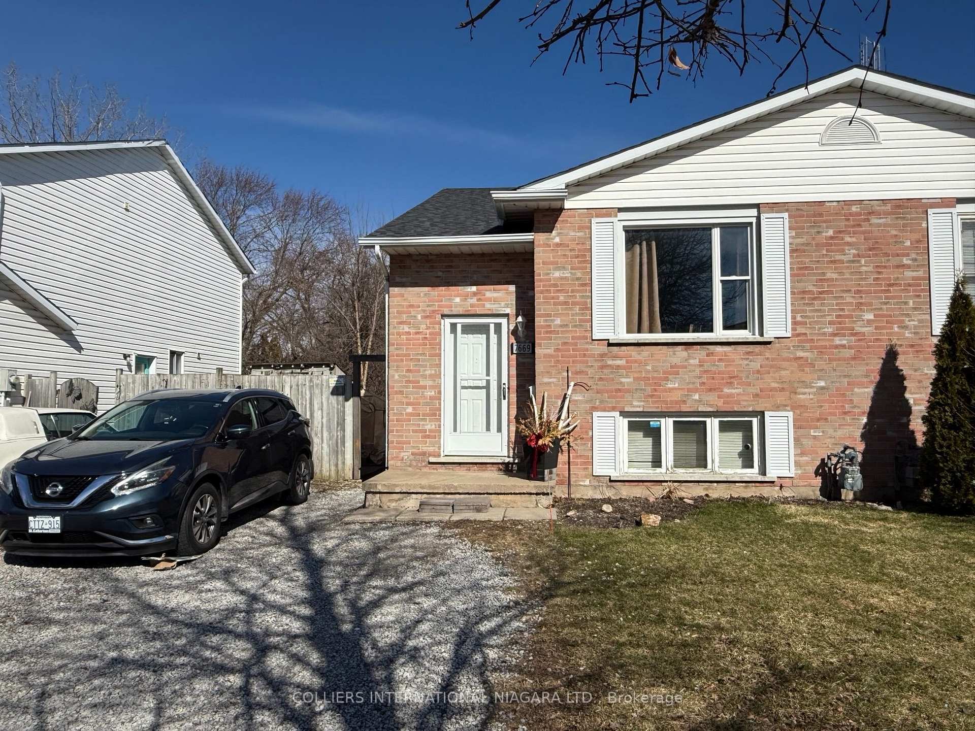 Photo of 7669 Trackview Street