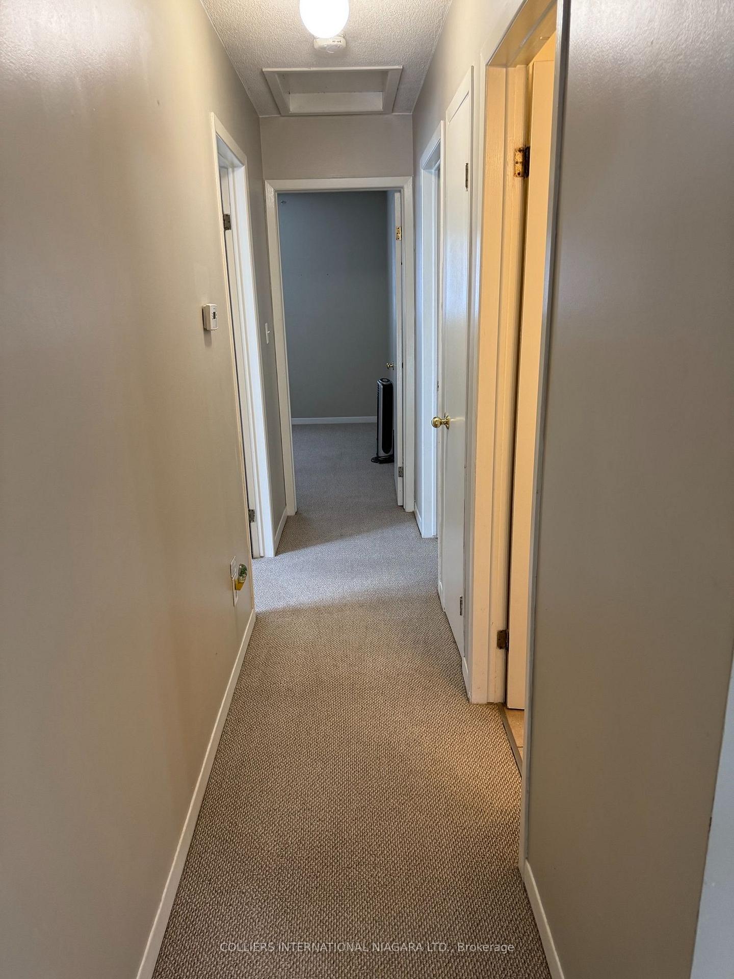 Photo 8 of 7669 Trackview Street, Niagara Falls, Ascot — HOMEH