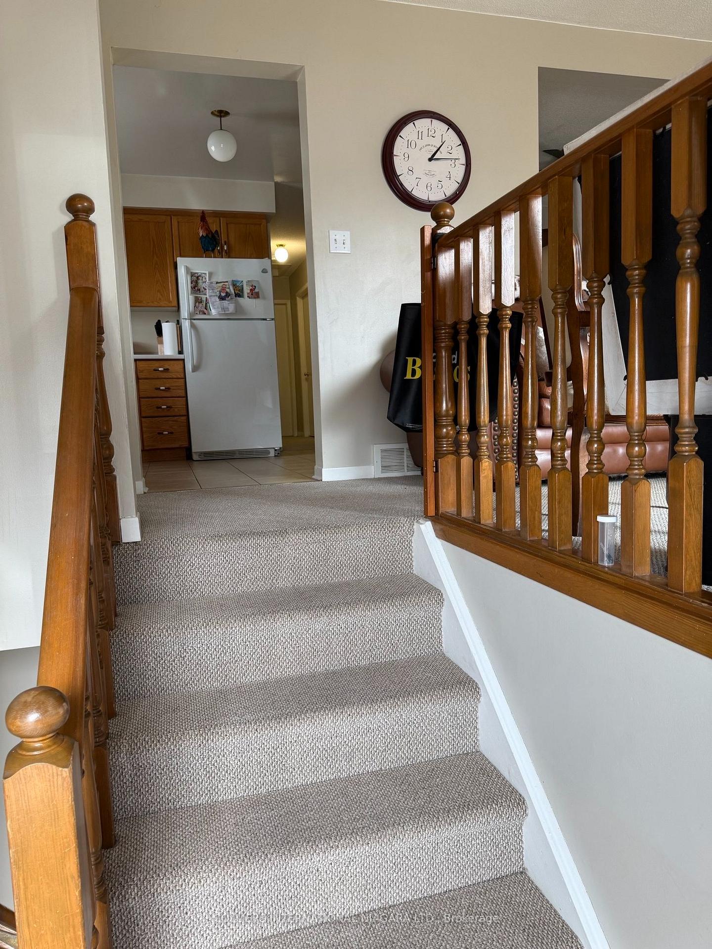 Photo 16 of 7669 Trackview Street, Niagara Falls, Ascot — HOMEH