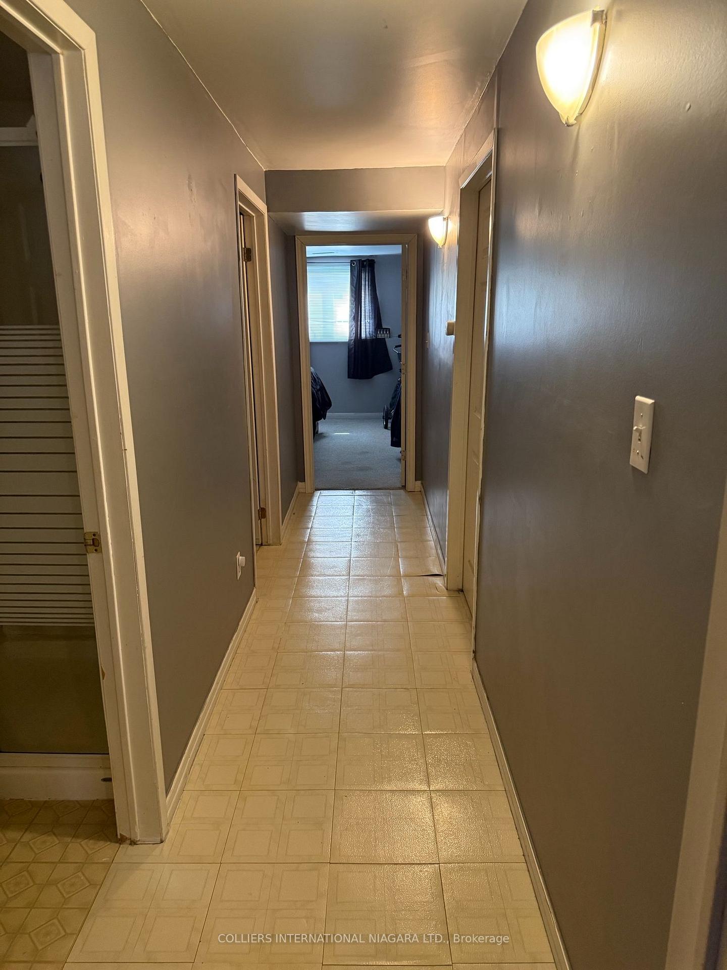 Photo 25 of 7669 Trackview Street, Niagara Falls, Ascot — HOMEH