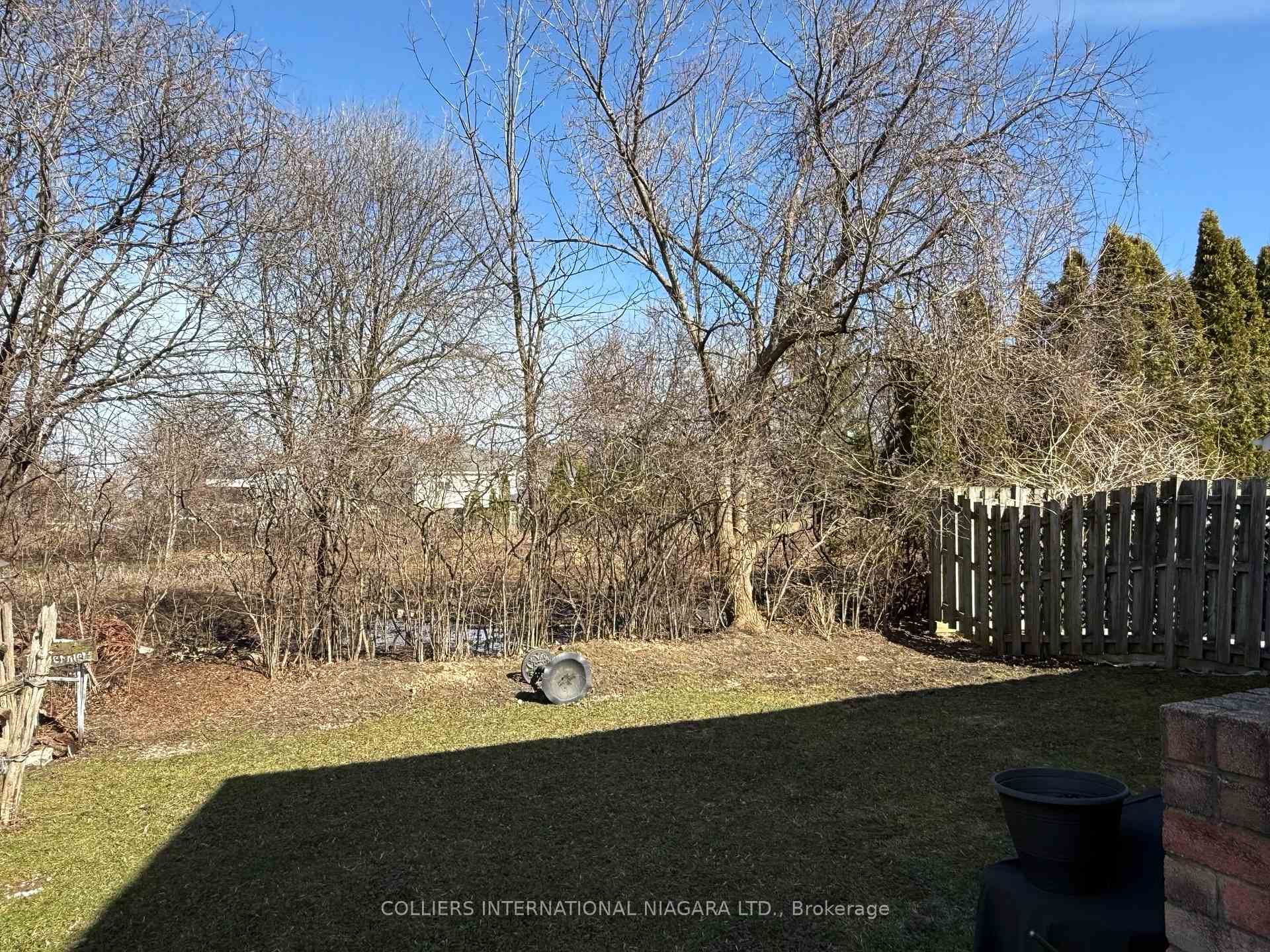 Photo 35 of 7669 Trackview Street, Niagara Falls, Ascot — HOMEH