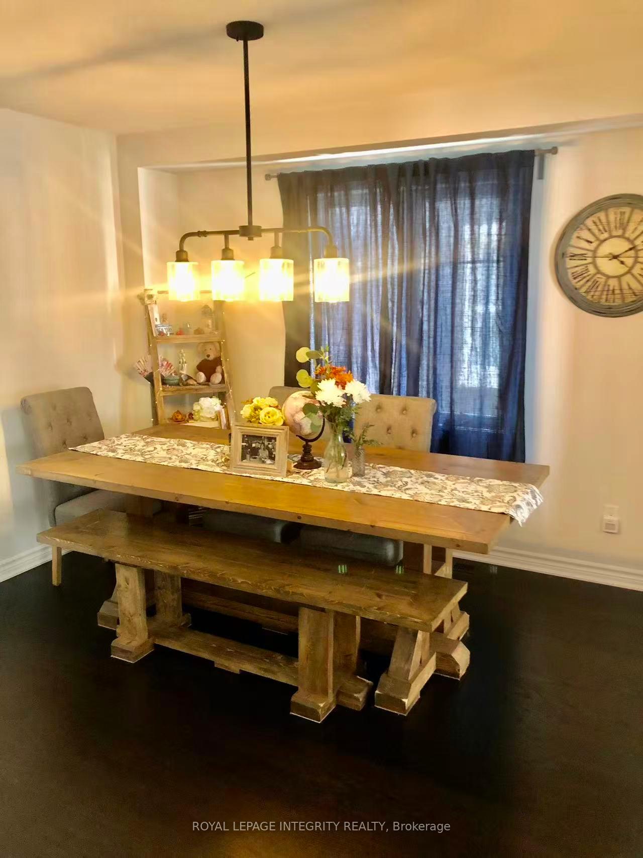 Photo 5 of 307 Pumpkinseed Crescent, Ottawa, Barrhaven - Half Moon Bay — HOMEH