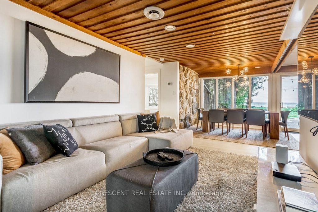 Photo 19 of 37 Georgian Manor Drive, Collingwood — HOMEH