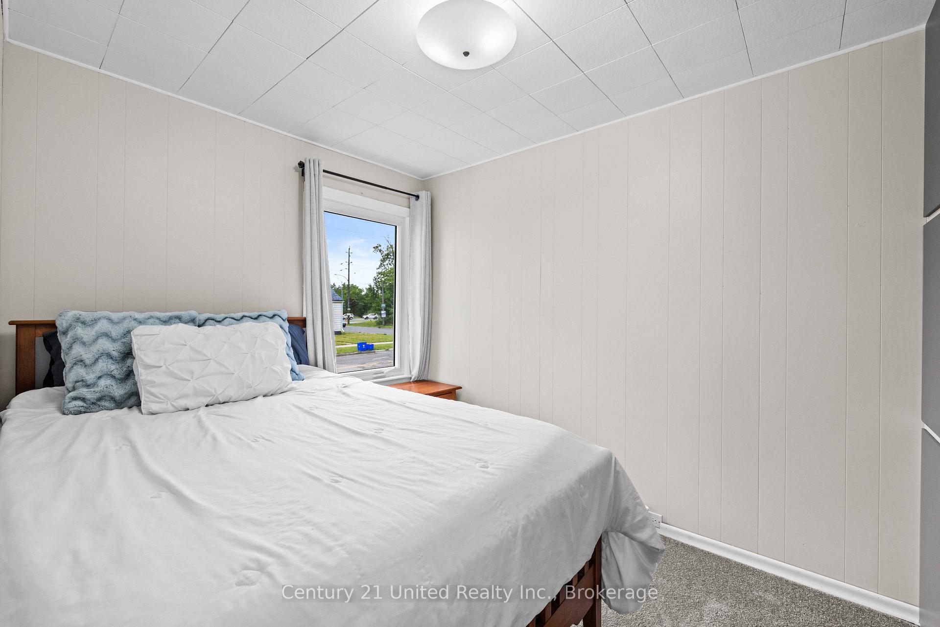 Photo 19 of 516 Glengarry Avenue, Peterborough, Northcrest Ward 5 — HOMEH