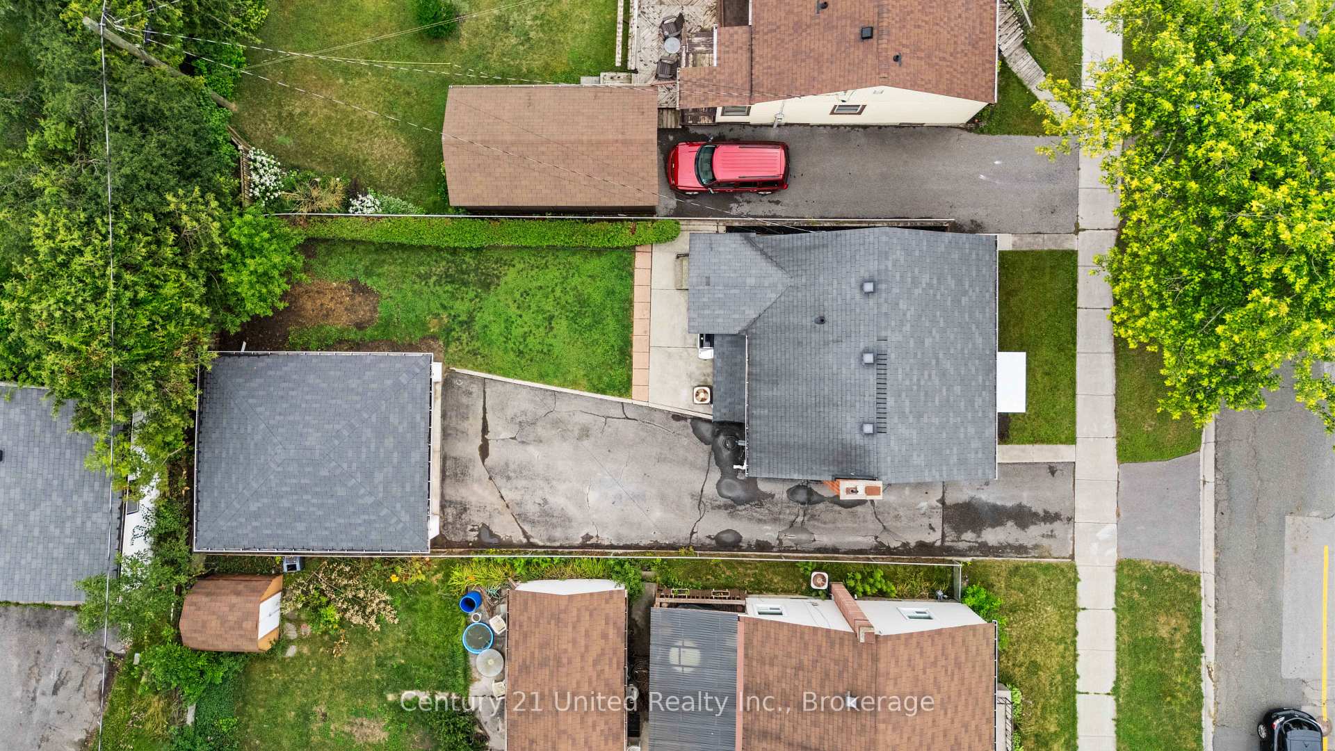 Photo 42 of 516 Glengarry Avenue, Peterborough, Northcrest Ward 5 — HOMEH