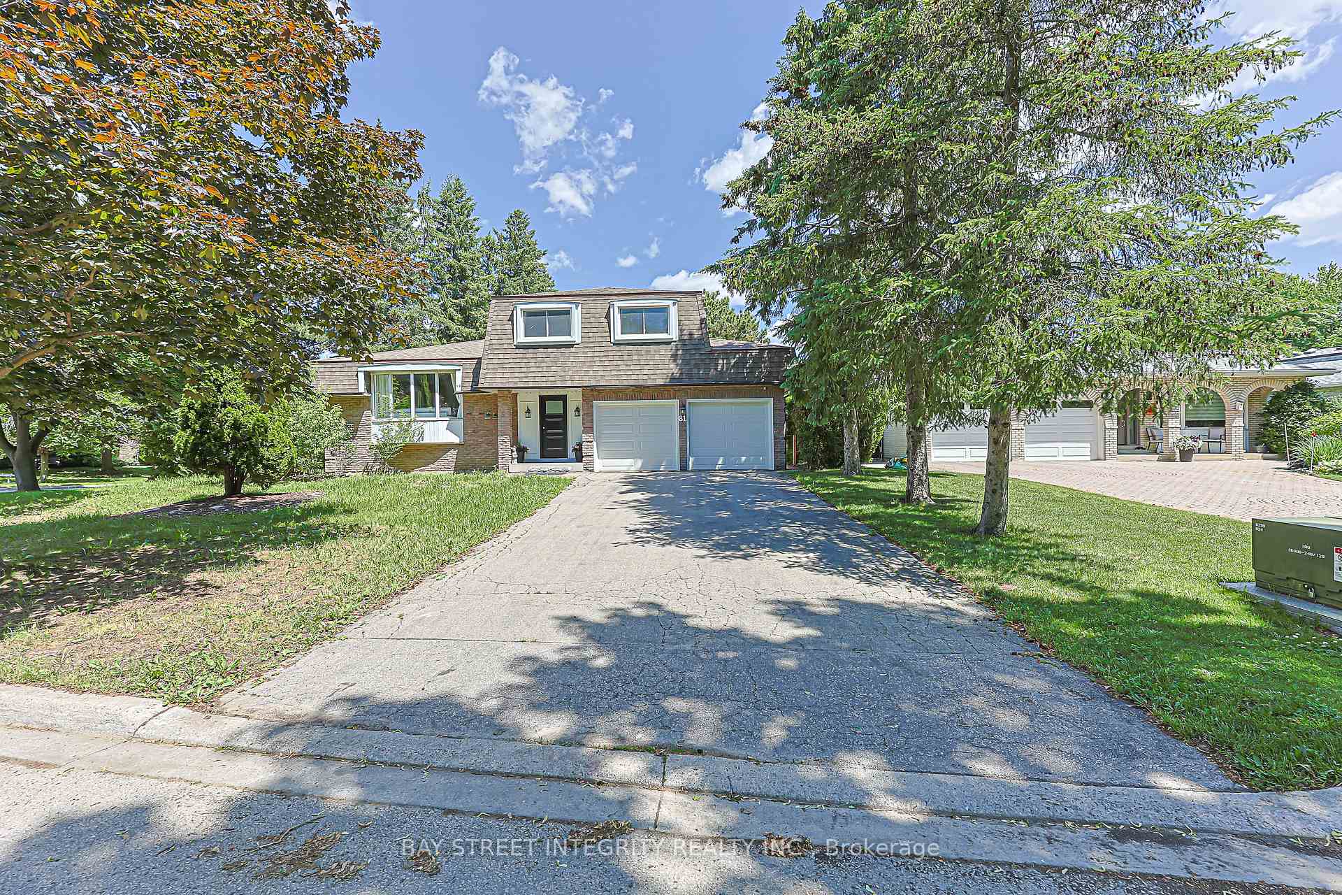 Photo 2 of 81 Dawn Hill Trail, Markham, Bayview Fairway-Bayview Country Club Estates — HOMEH