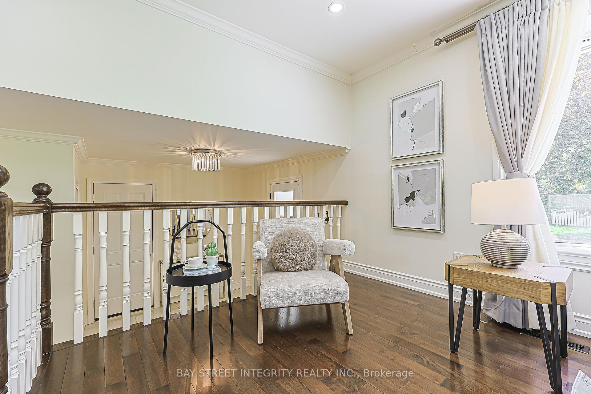 Photo 8 of 81 Dawn Hill Trail, Markham, Bayview Fairway-Bayview Country Club Estates — HOMEH