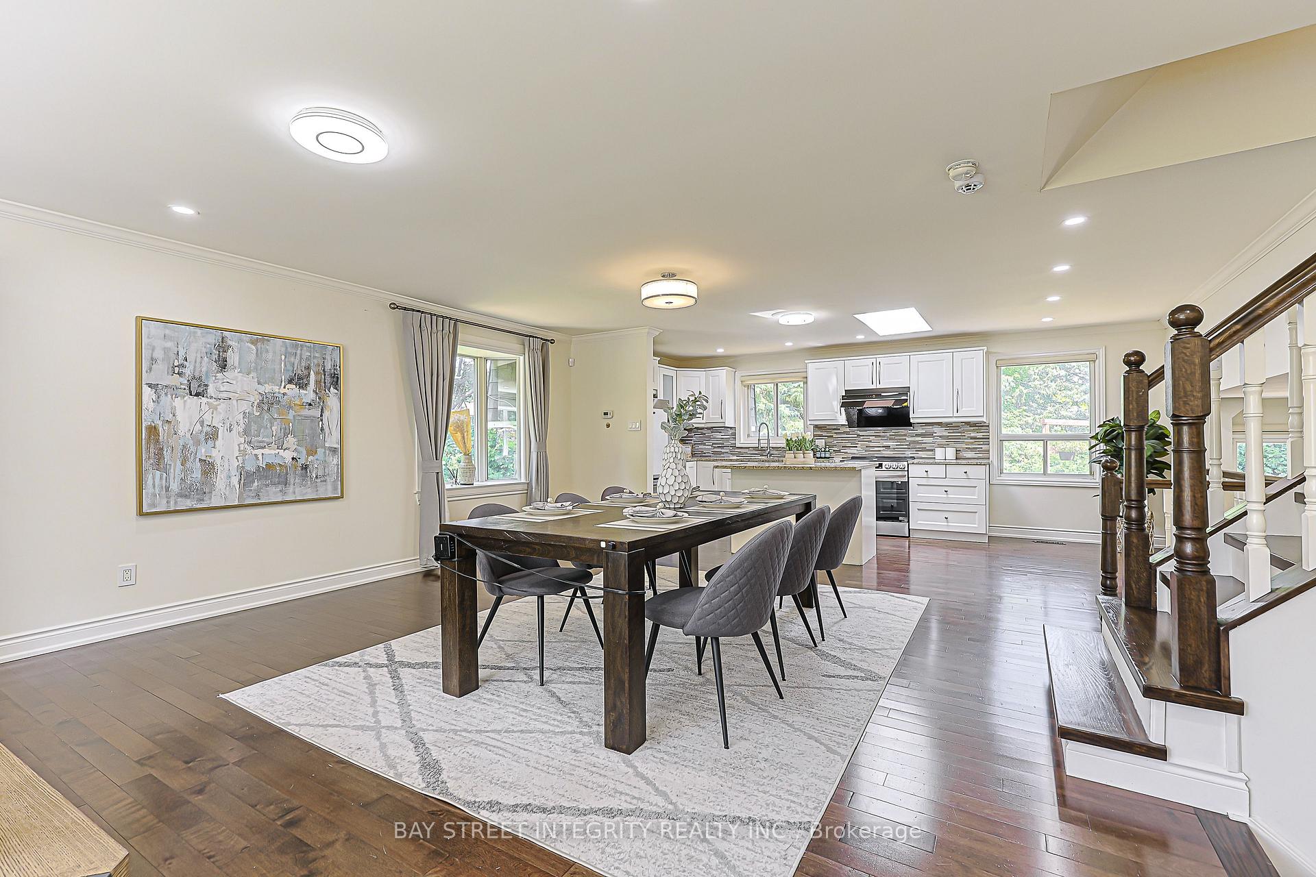 Photo 10 of 81 Dawn Hill Trail, Markham, Bayview Fairway-Bayview Country Club Estates — HOMEH