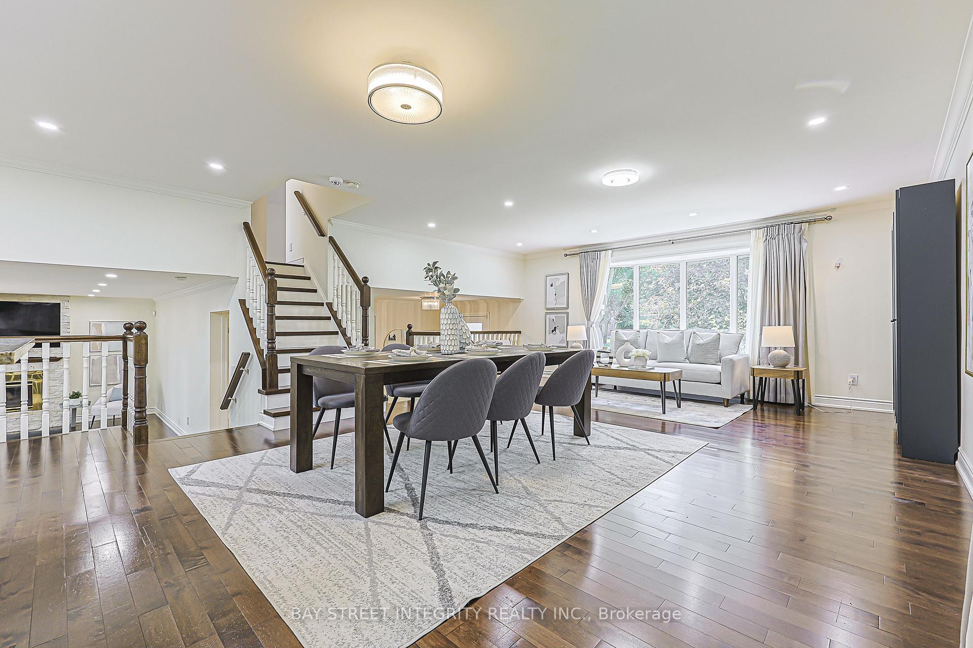 Photo 12 of 81 Dawn Hill Trail, Markham, Bayview Fairway-Bayview Country Club Estates — HOMEH