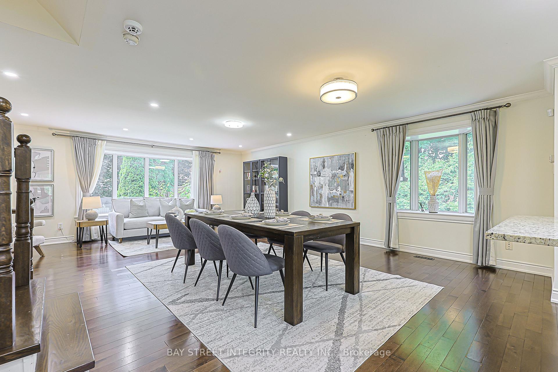 Photo 13 of 81 Dawn Hill Trail, Markham, Bayview Fairway-Bayview Country Club Estates — HOMEH
