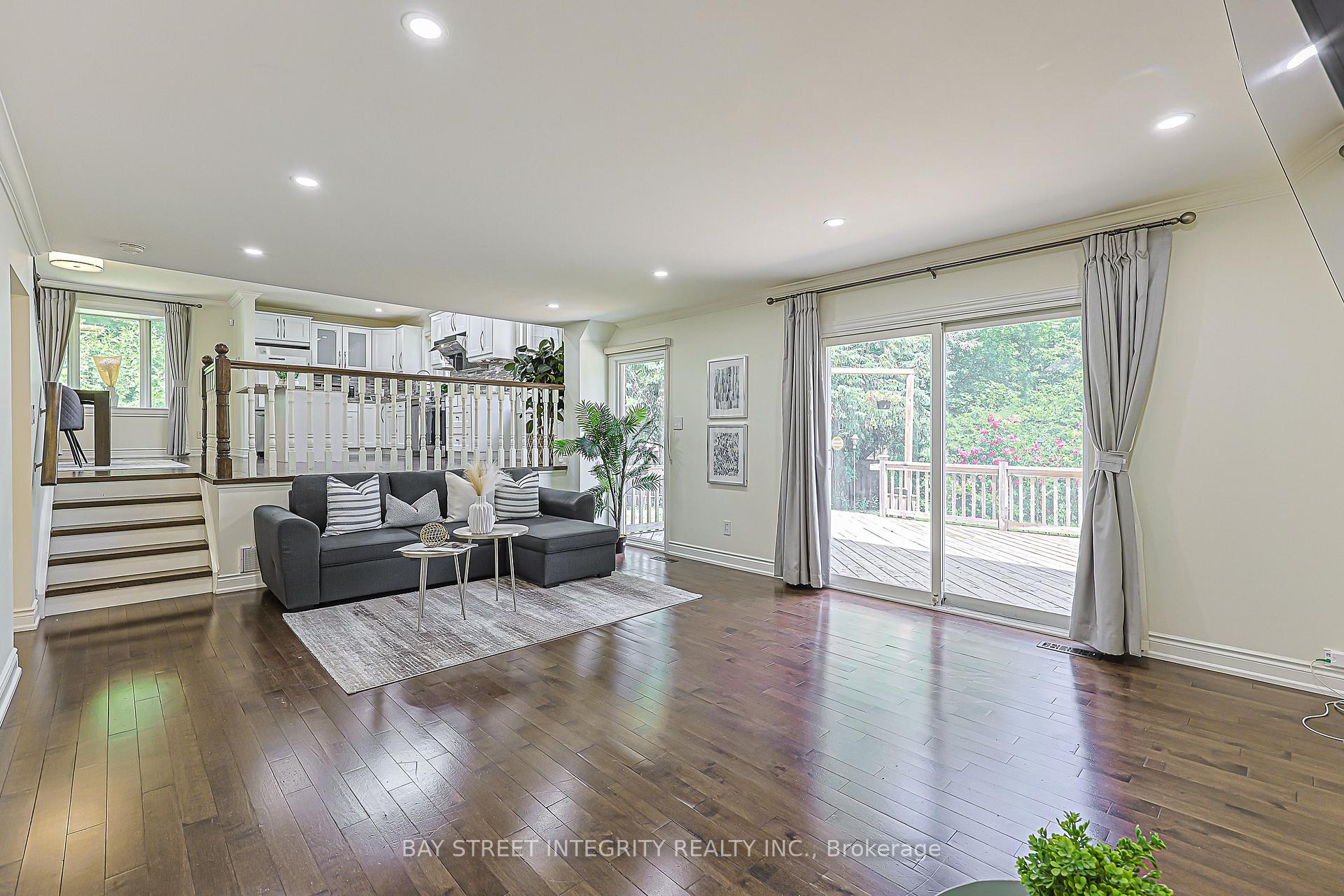 Photo 22 of 81 Dawn Hill Trail, Markham, Bayview Fairway-Bayview Country Club Estates — HOMEH