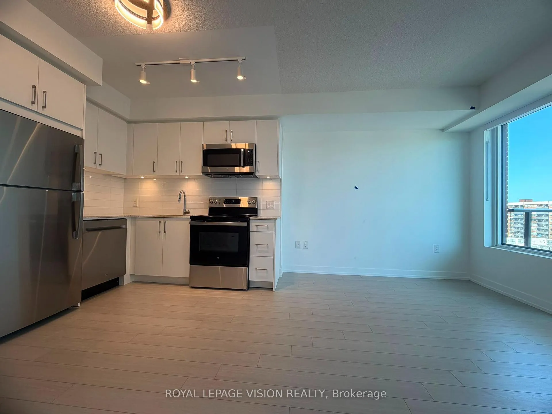 Photo 31 of Unit 1112, 4010 Eglinton Avenue W, Etobicoke, Humber Heights — HOMEH