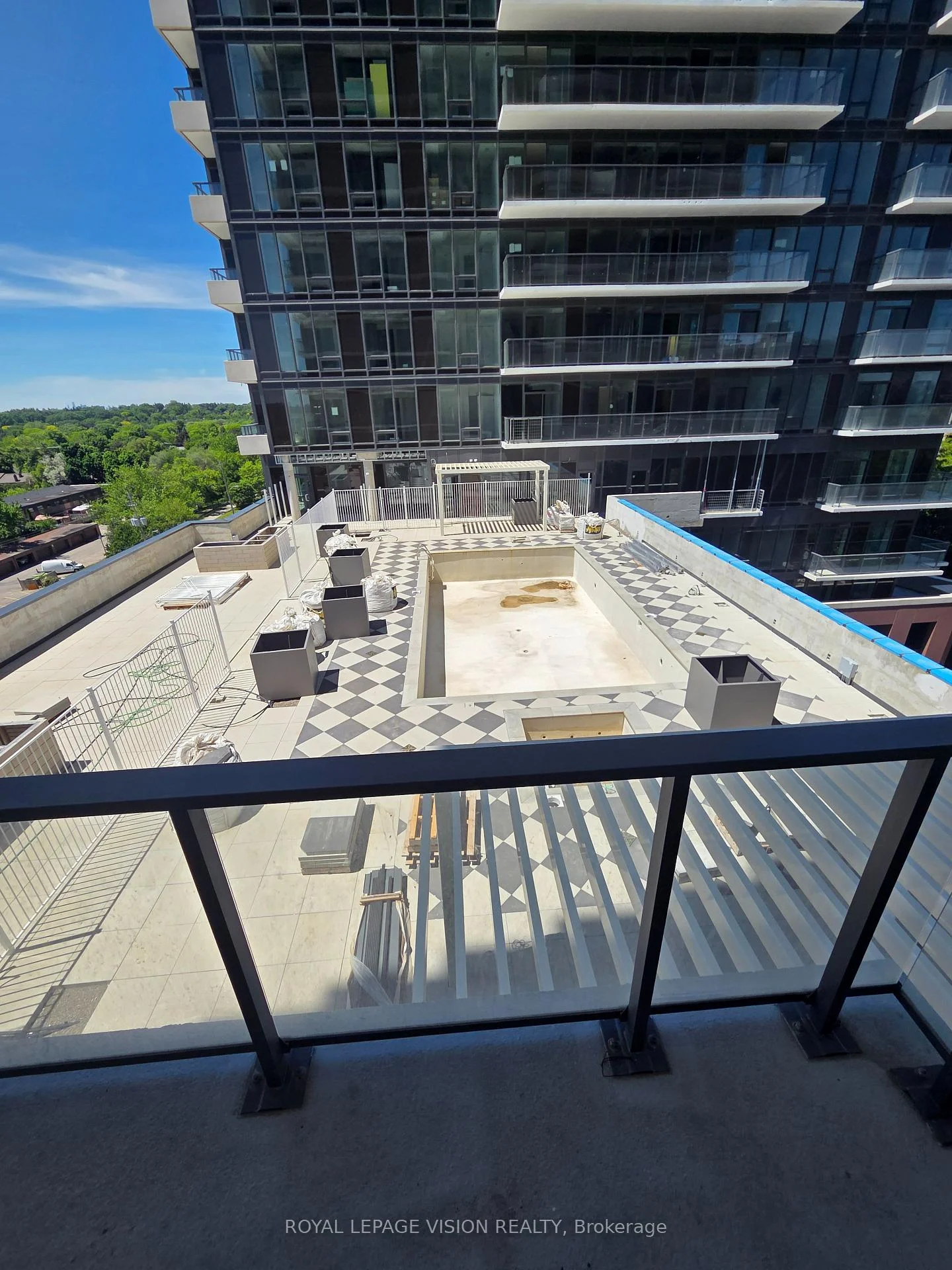 Photo 3 of Unit 1112, 4010 Eglinton Avenue W, Etobicoke, Humber Heights — HOMEH