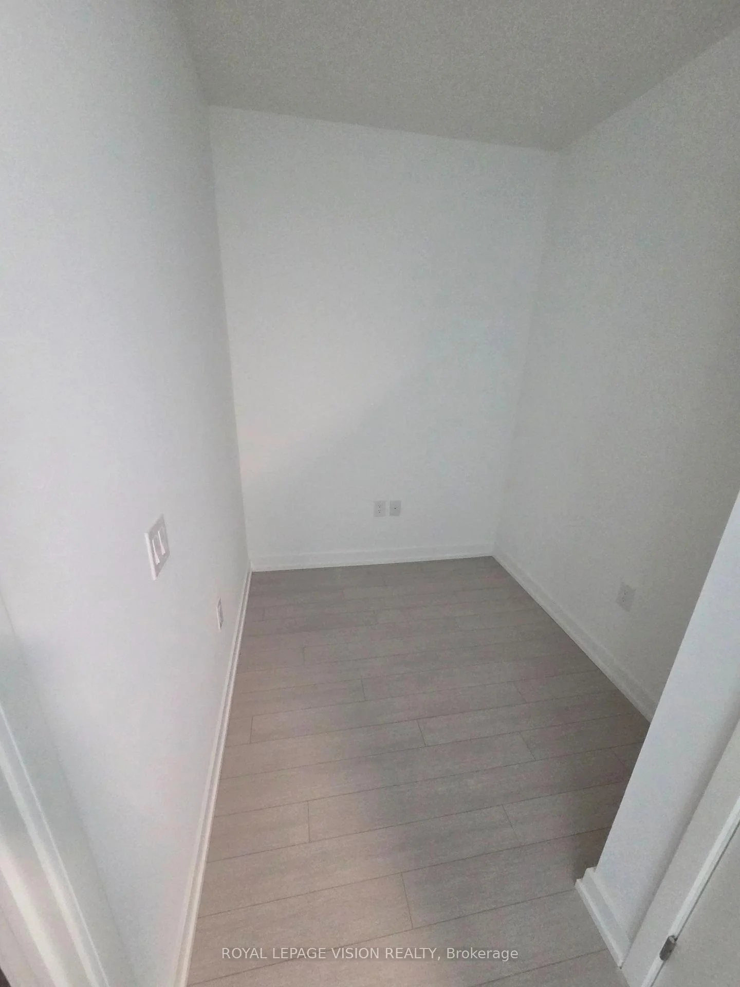 Photo 7 of Unit 1112, 4010 Eglinton Avenue W, Etobicoke, Humber Heights — HOMEH