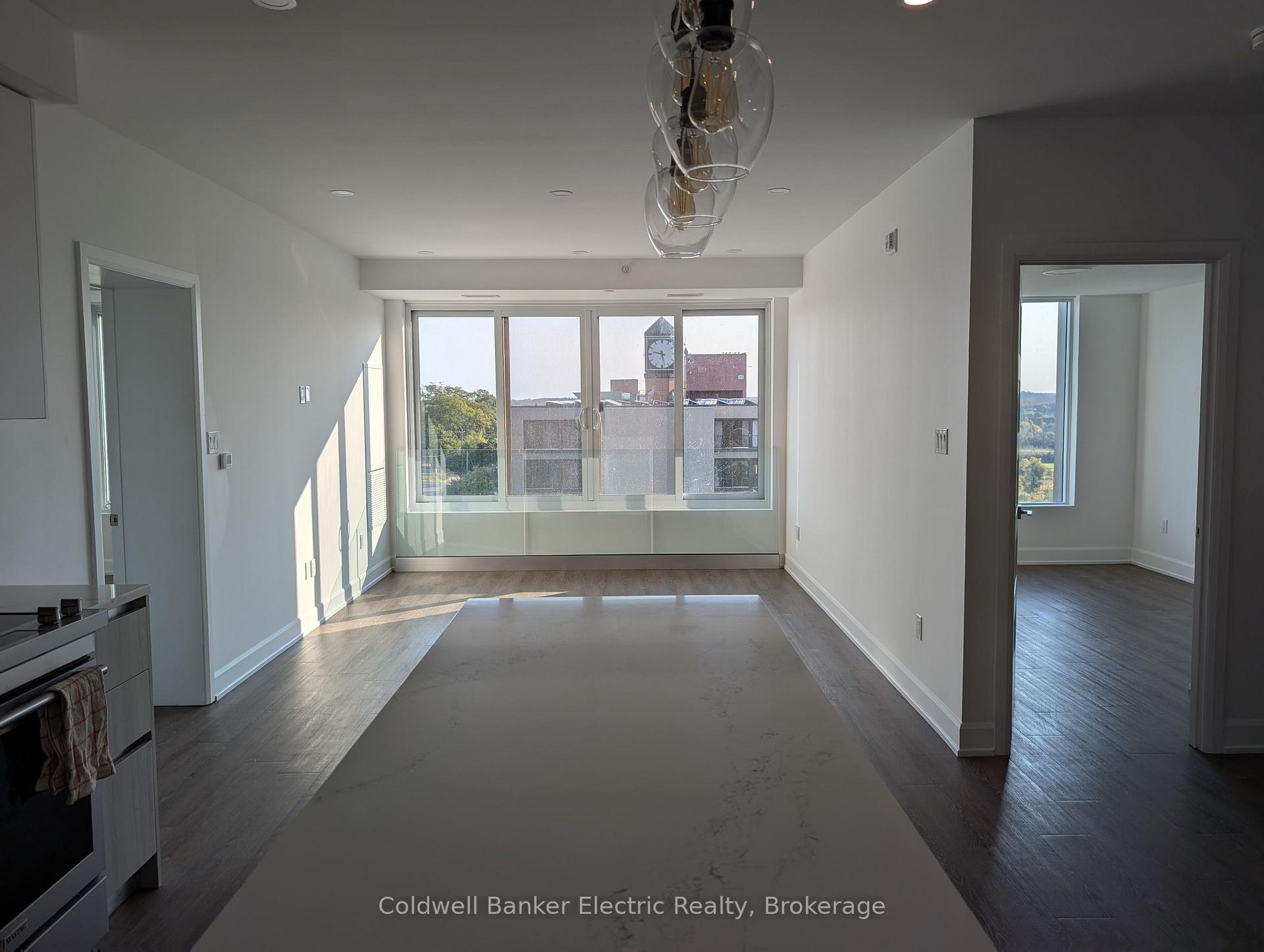 Photo 5 of Unit 802, 195 Hunter Street E, Peterborough, Ashburnham Ward 4 — HOMEH