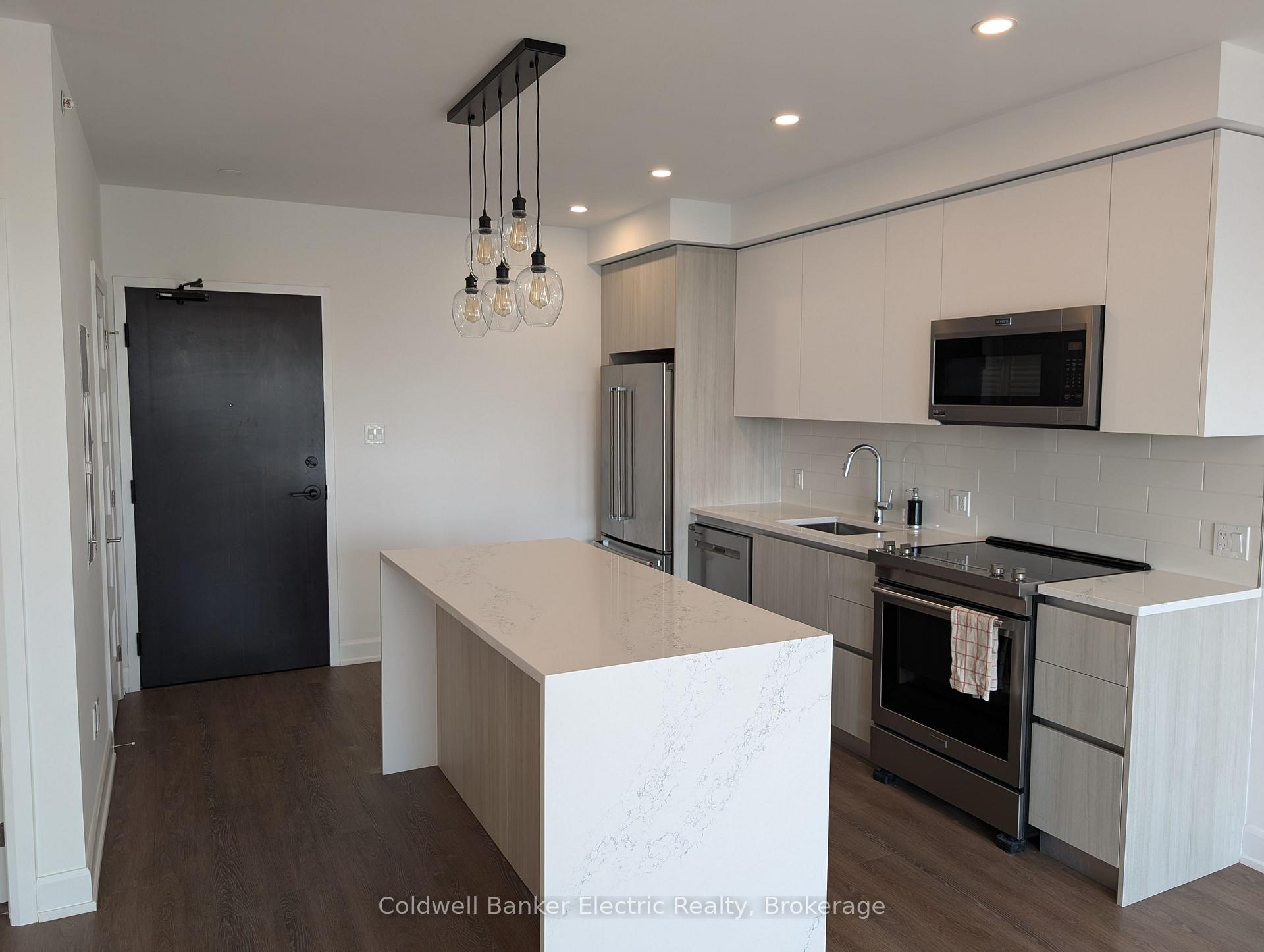 Photo 13 of Unit 802, 195 Hunter Street E, Peterborough, Ashburnham Ward 4 — HOMEH