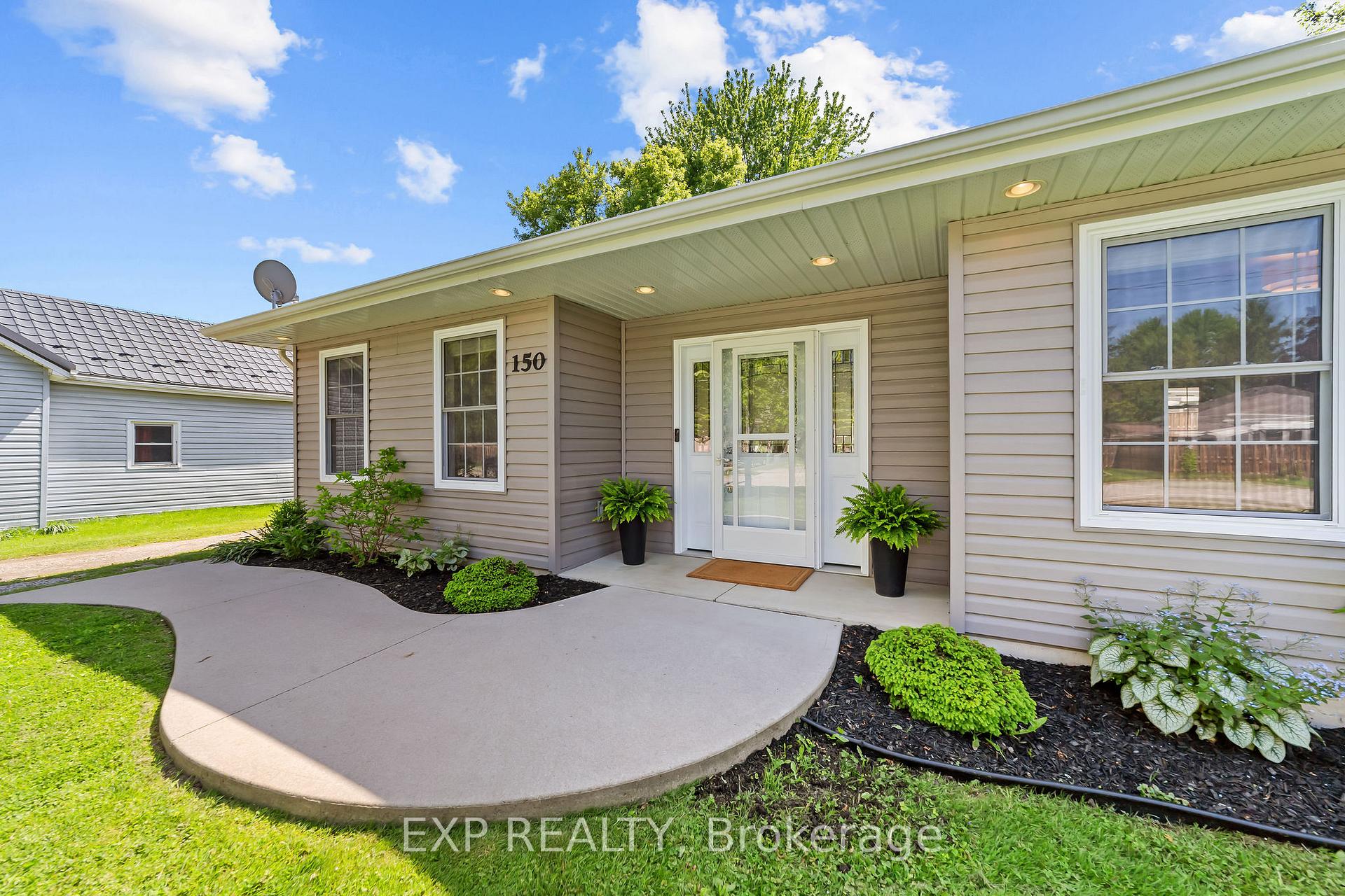 Photo 2 of 150 O'Mara Street, Southwest Middlesex, Glencoe — HOMEH