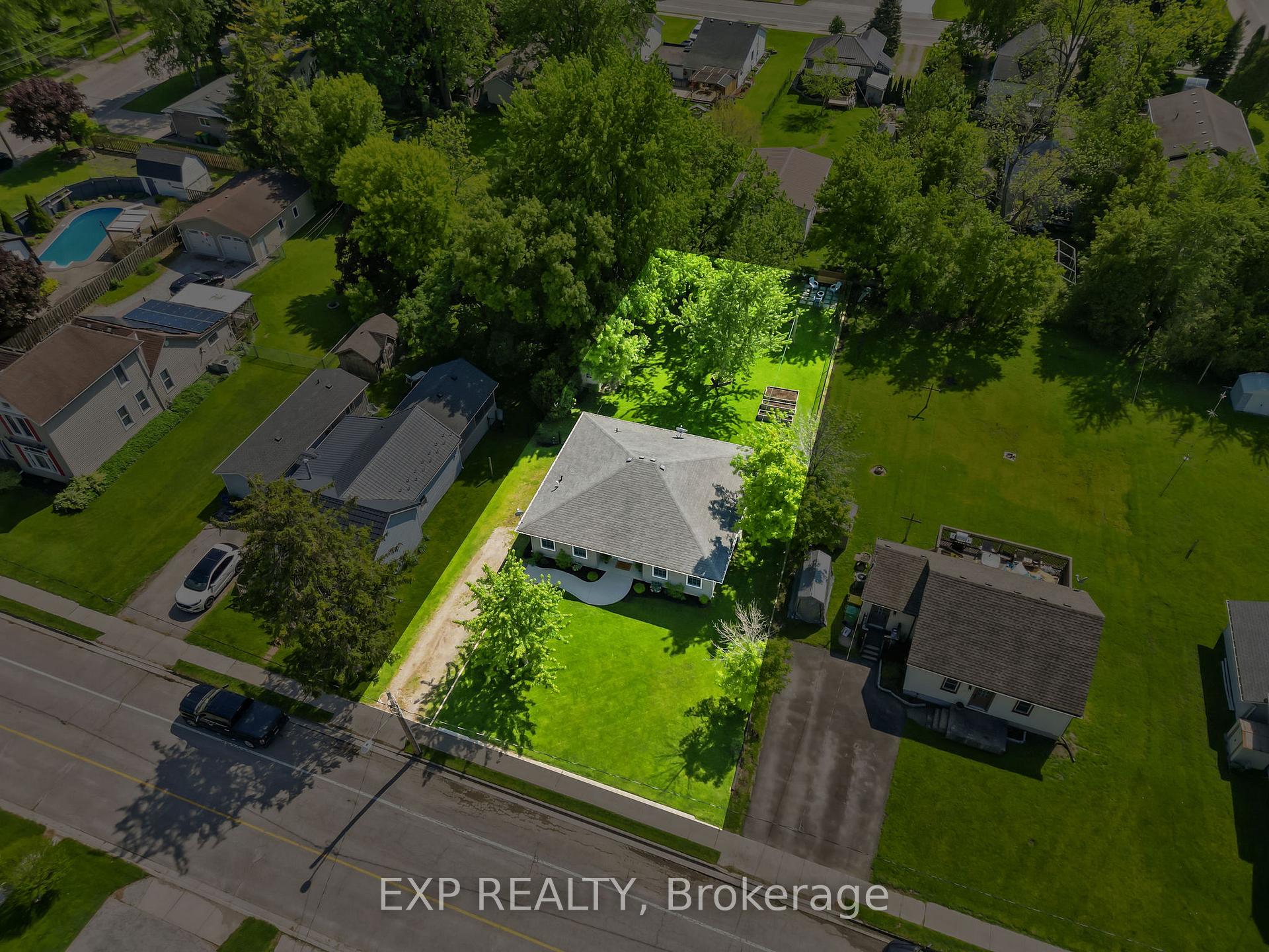 Photo 3 of 150 O'Mara Street, Southwest Middlesex, Glencoe — HOMEH