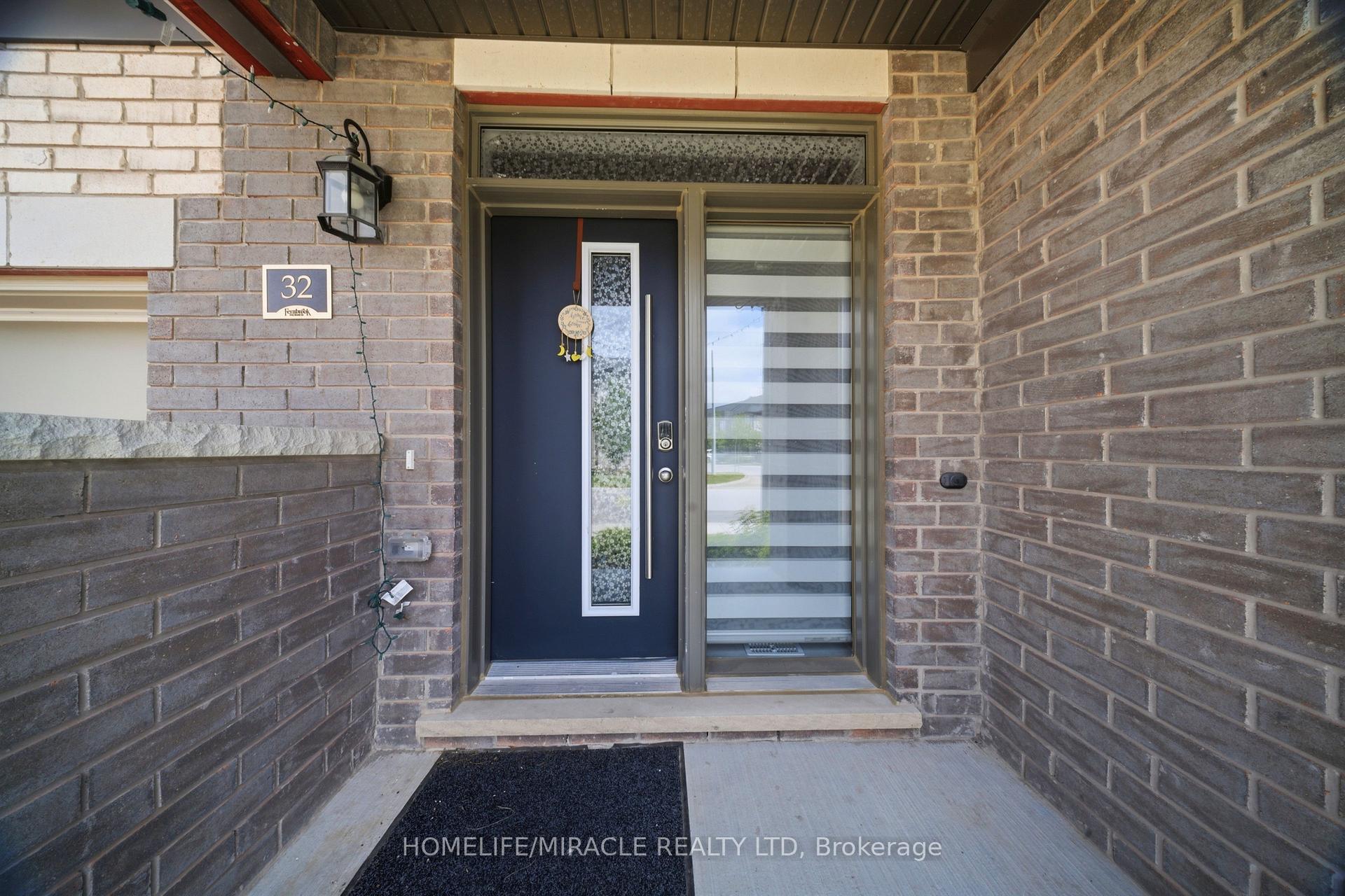 Photo 2 of Unit 32, 166 Deerpath Drive, Guelph, Willow West/Sugarbush/West Acres — HOMEH