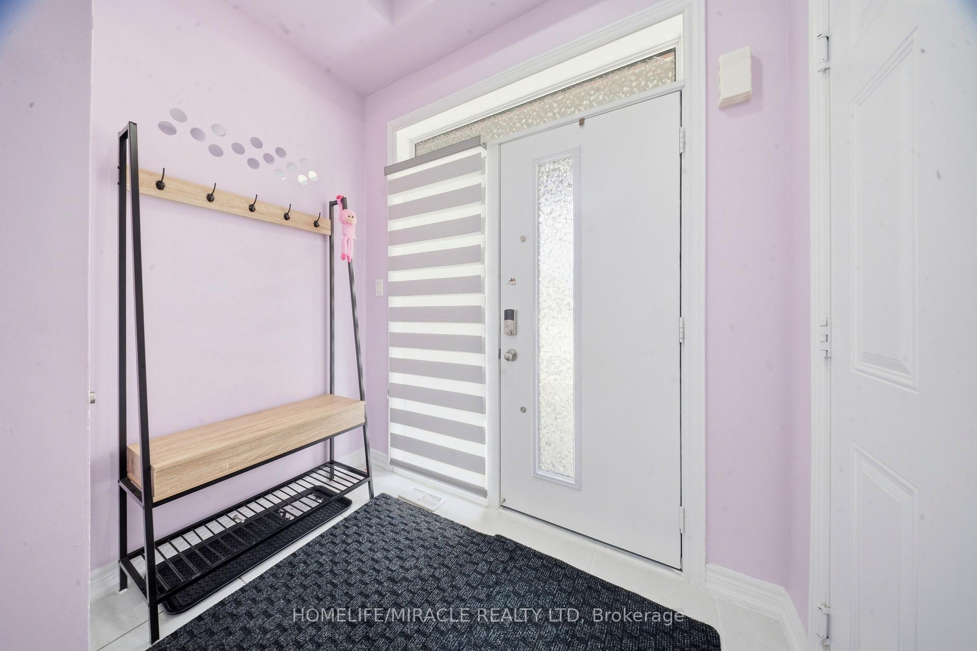 Photo 4 of Unit 32, 166 Deerpath Drive, Guelph, Willow West/Sugarbush/West Acres — HOMEH