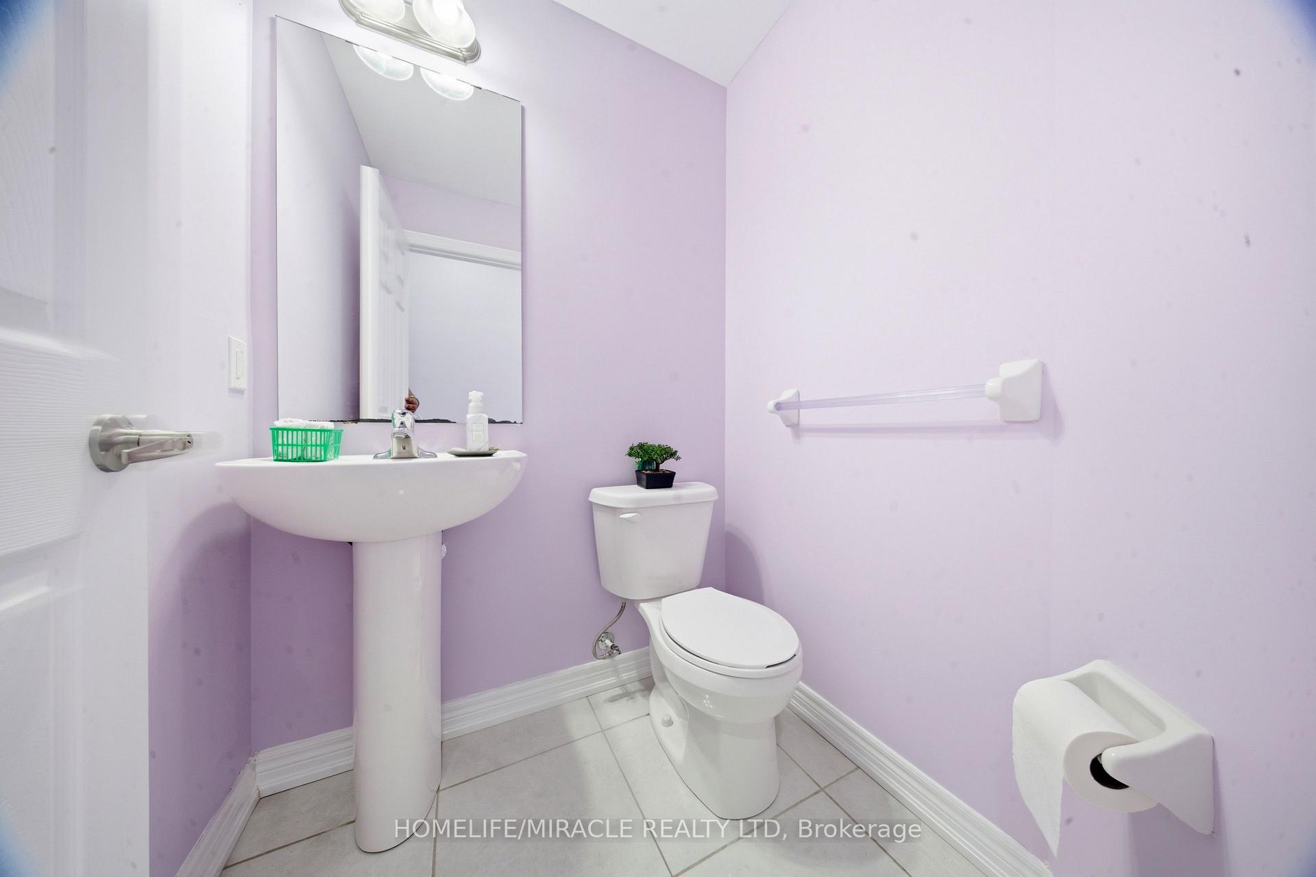 Photo 5 of Unit 32, 166 Deerpath Drive, Guelph, Willow West/Sugarbush/West Acres — HOMEH