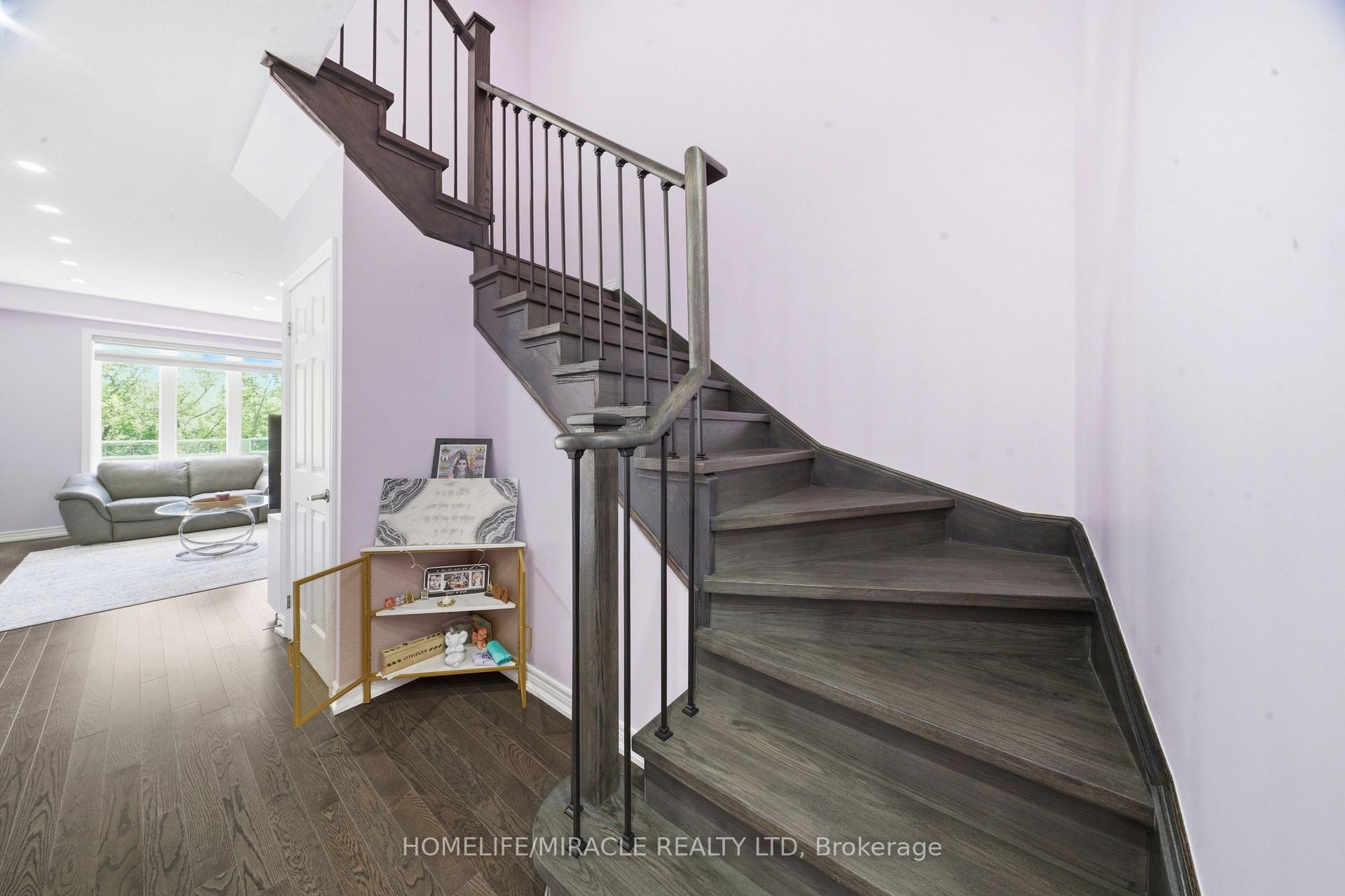 Photo 6 of Unit 32, 166 Deerpath Drive, Guelph, Willow West/Sugarbush/West Acres — HOMEH
