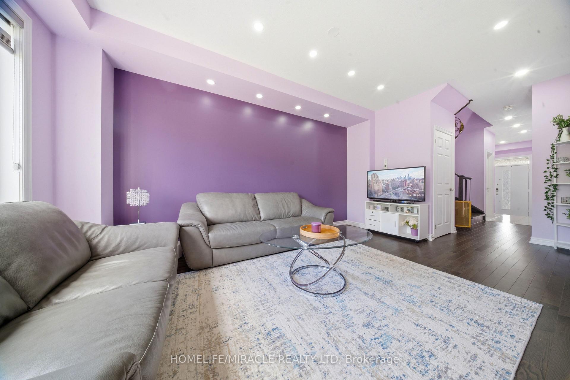 Photo 8 of Unit 32, 166 Deerpath Drive, Guelph, Willow West/Sugarbush/West Acres — HOMEH