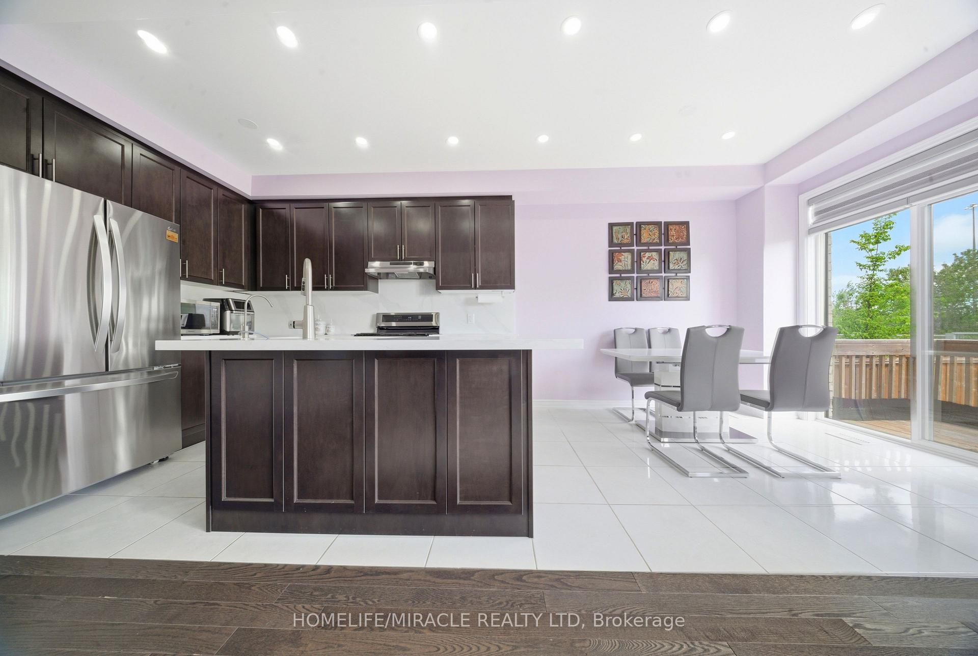 Photo 12 of Unit 32, 166 Deerpath Drive, Guelph, Willow West/Sugarbush/West Acres — HOMEH
