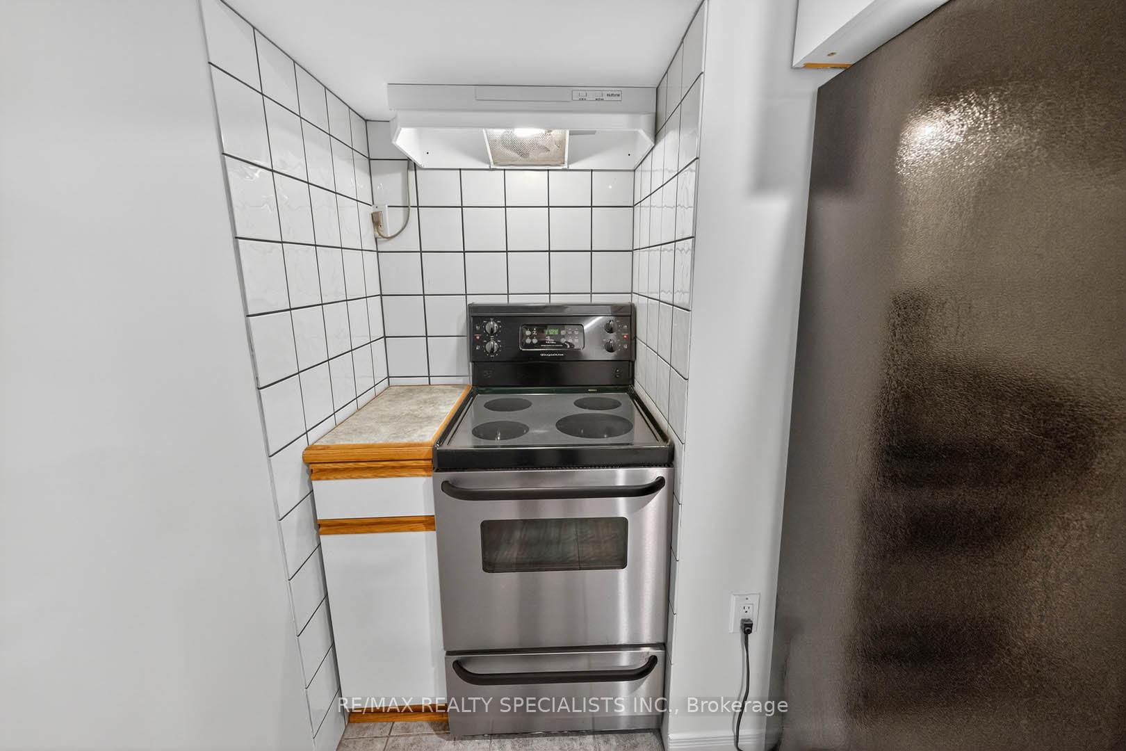 Photo 17 of Unit Lower, 1912 Bonnymede Drive, Mississauga, Clarkson — HOMEH