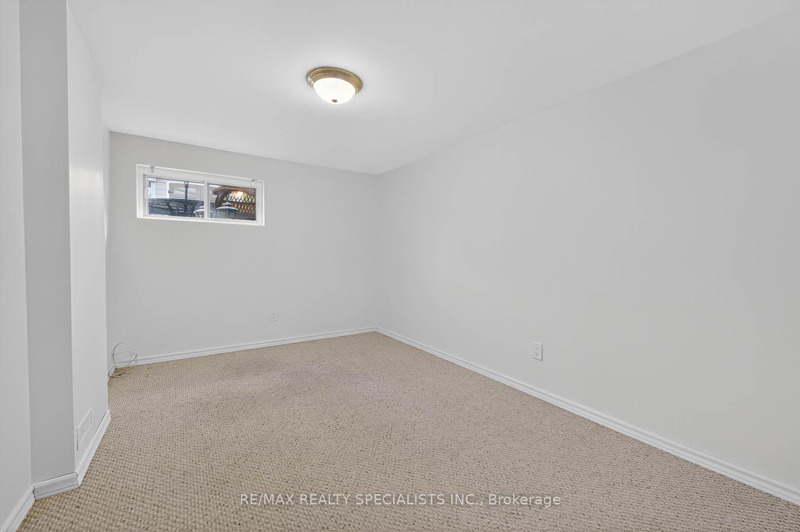 Photo 23 of Unit Lower, 1912 Bonnymede Drive, Mississauga, Clarkson — HOMEH