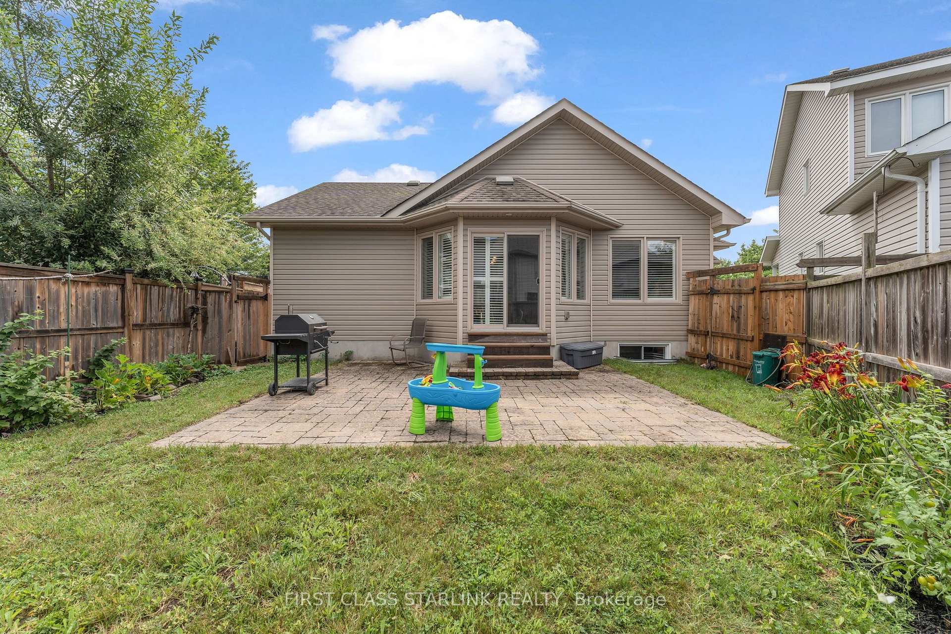Photo 19 of 1740 Reginald Bart Drive, Kingston, Kingston East (Incl Barret Crt) — HOMEH